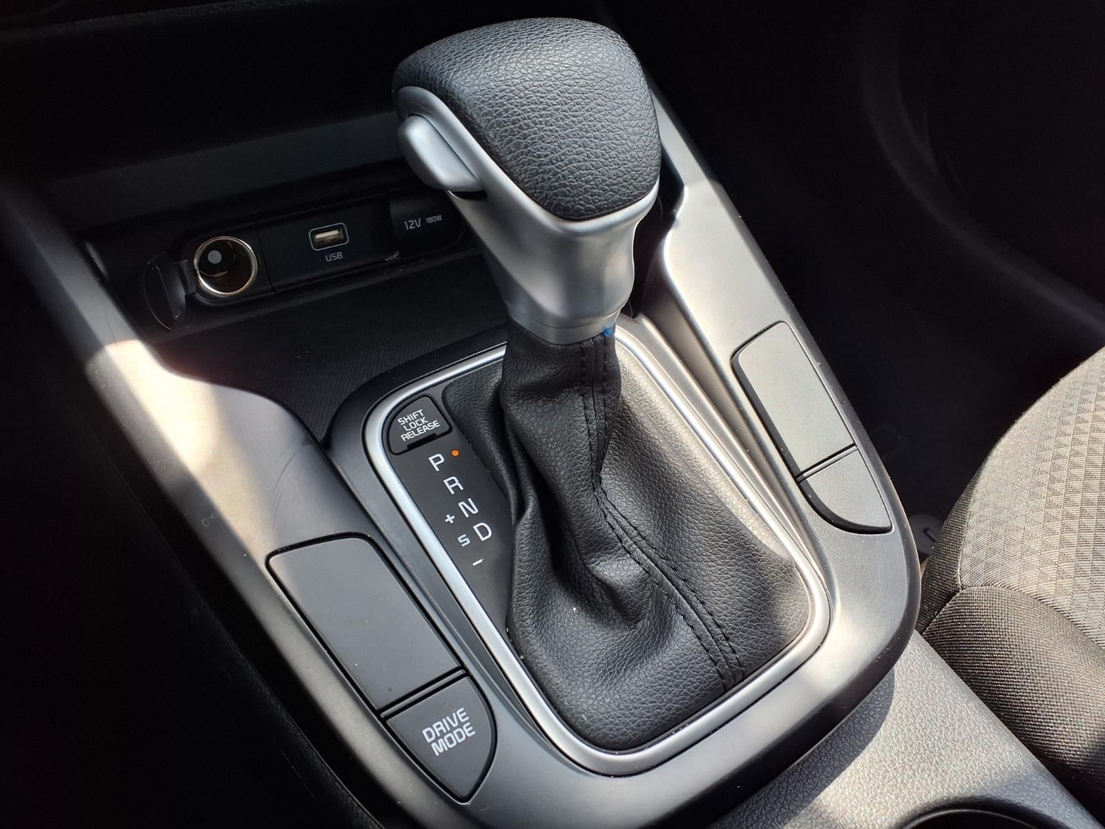 2025 Kia Soul LX White at Community Kia