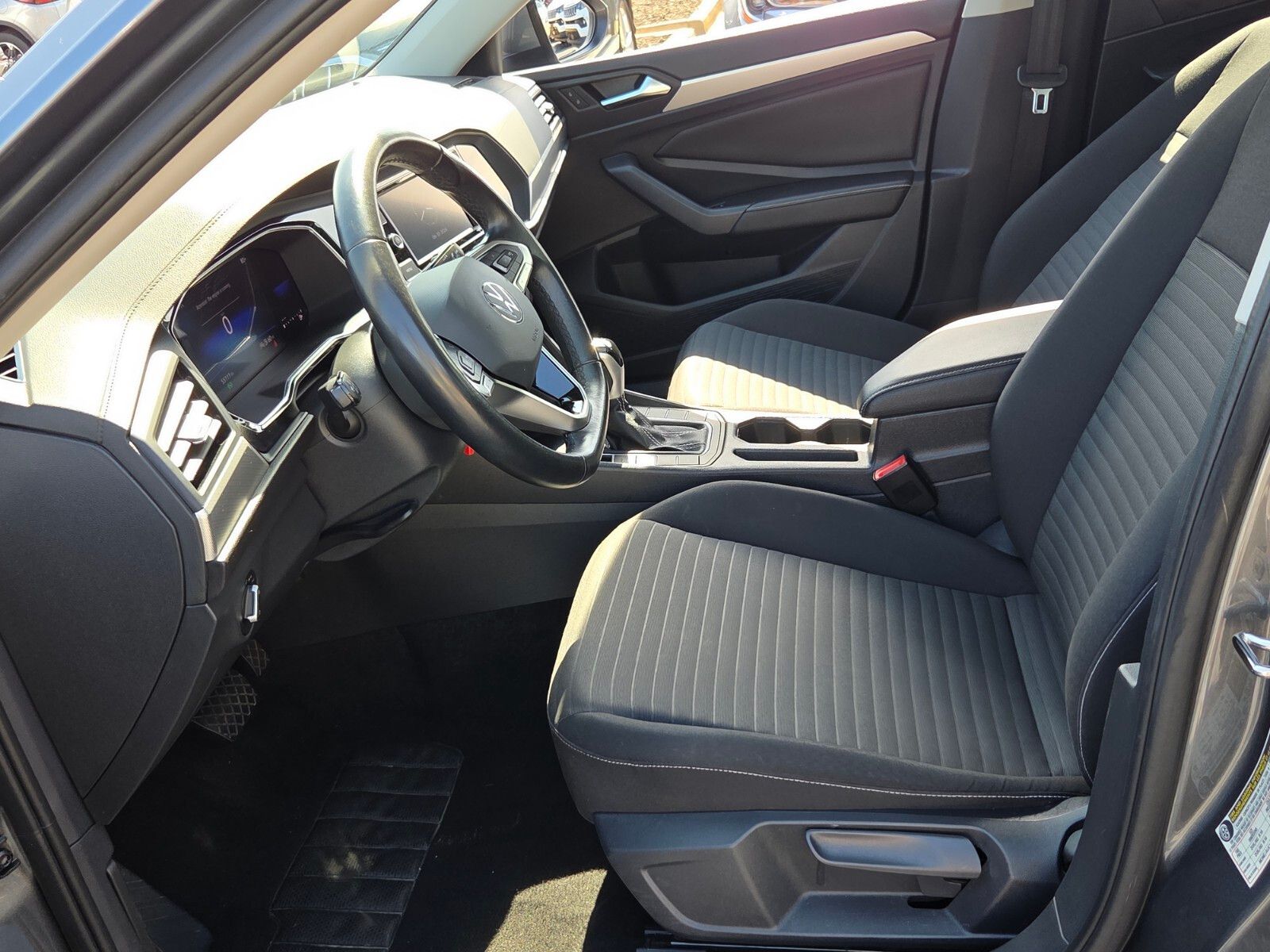Used 2024 Gray Volkswagen 1.5T S image 5