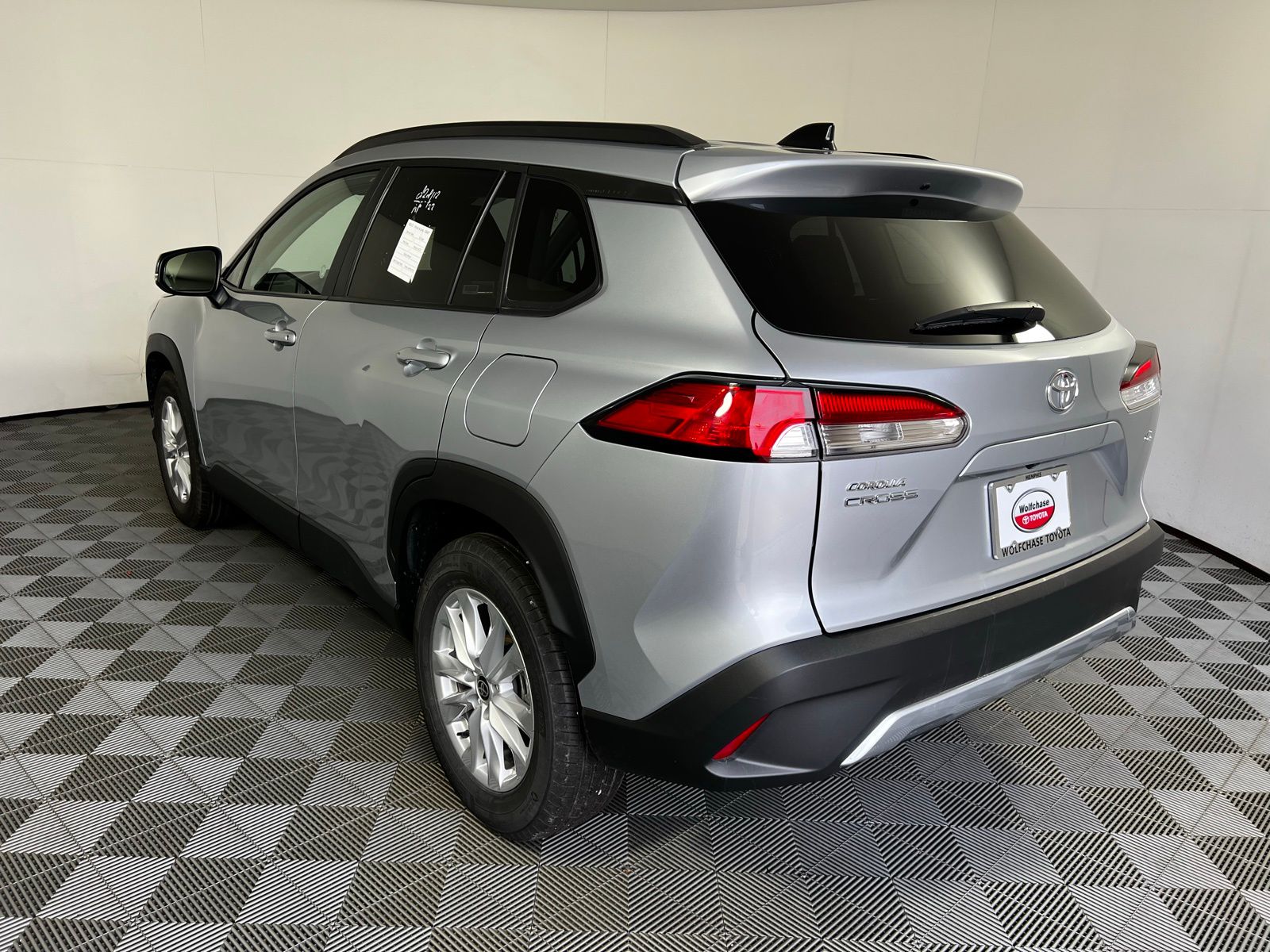 Thumbnail: 2025 Toyota Corolla Cross - 6