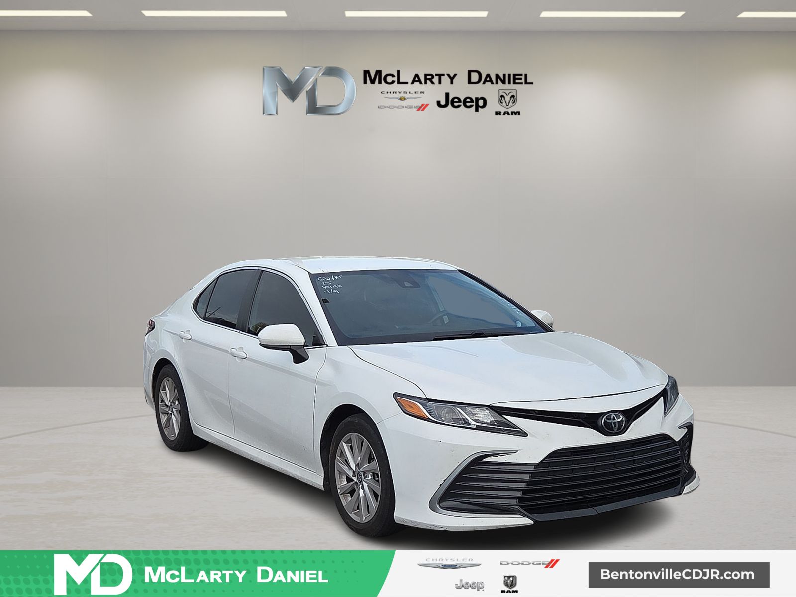 2023 Toyota Camry LE FWD