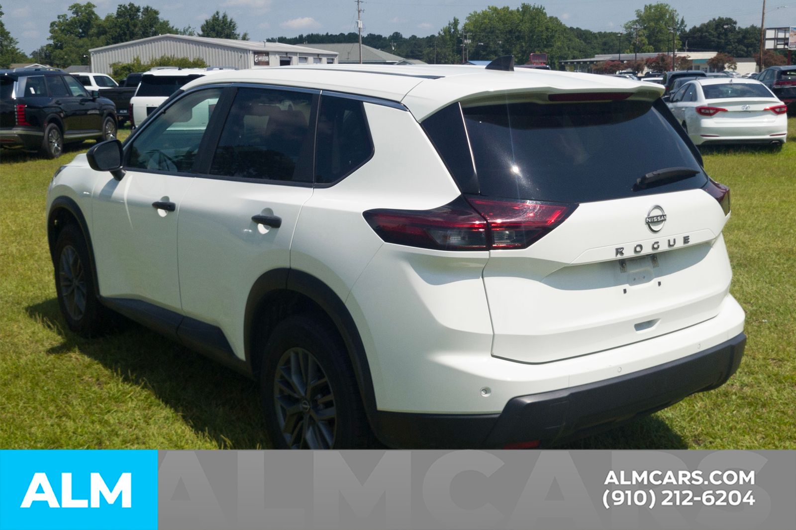 Used 2024 Glacier White Nissan S image 23