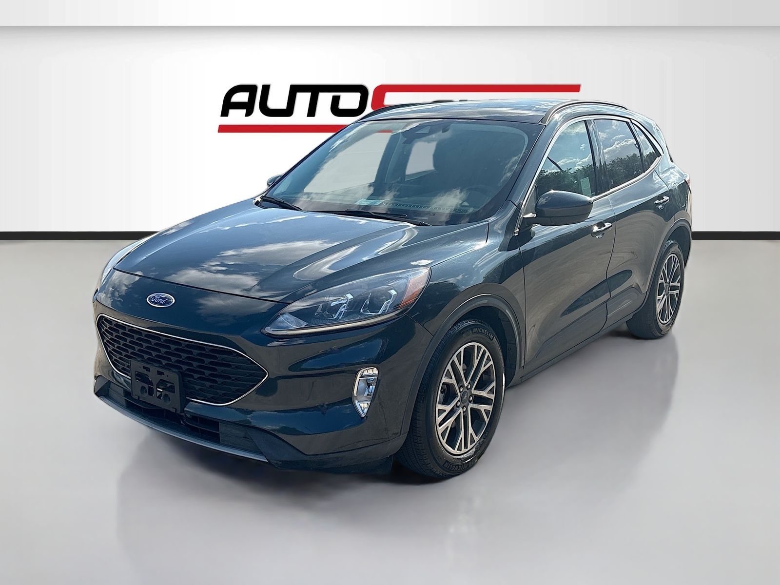 Used 2022 Blue Ford SEL image 3