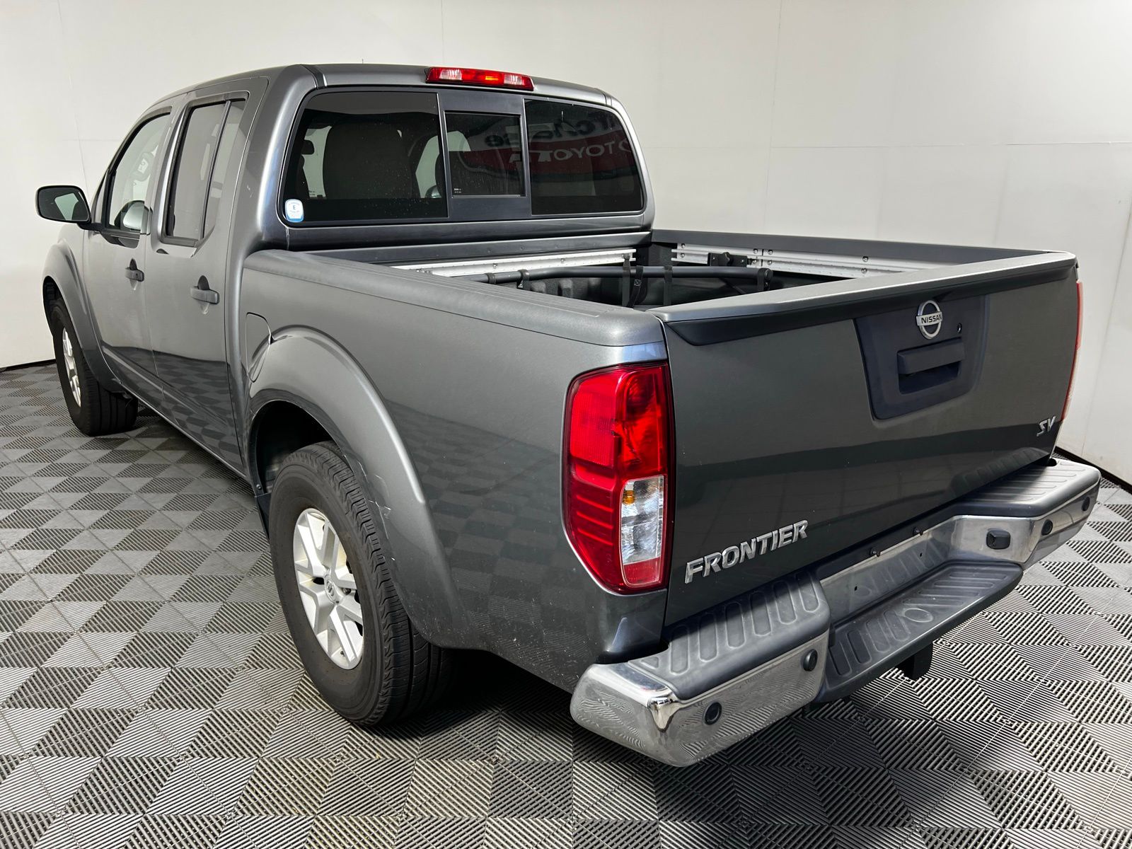 2016 Nissan Frontier SV 7