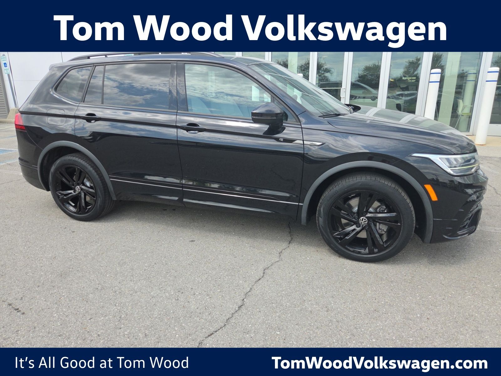 Deep Black Pearl 2023 Volkswagen Tiguan SUV / Crossover All-Wheel Drive 8-Speed Automatic