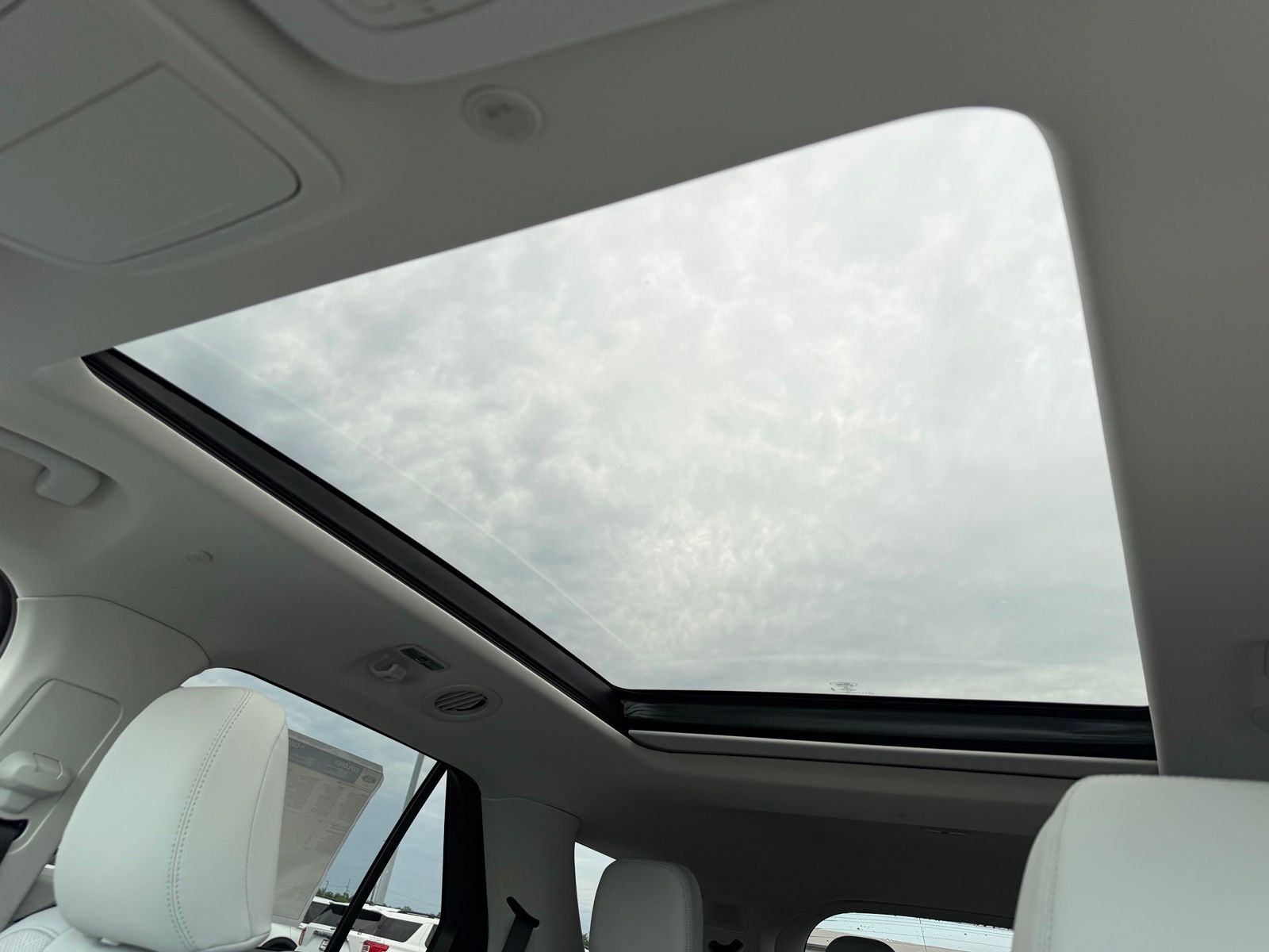 2026 Ford Explorer image 23
