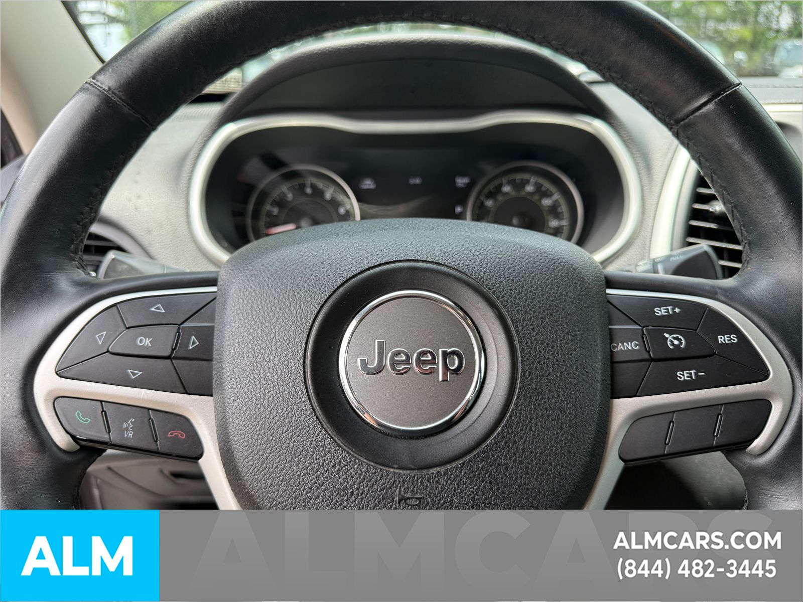 Used 2014 Gray Jeep Limited image 21