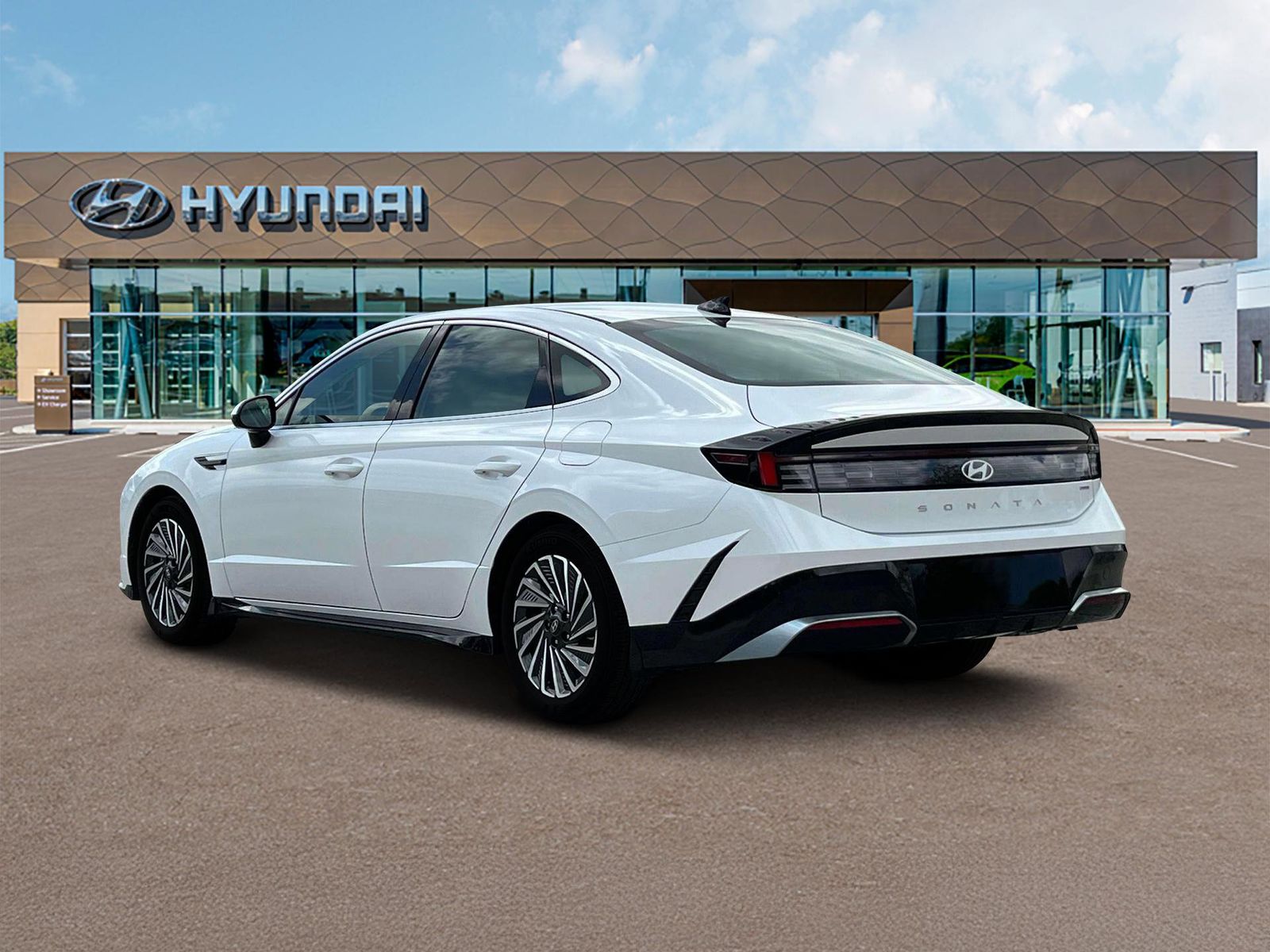 Sonata Hybrid SEL