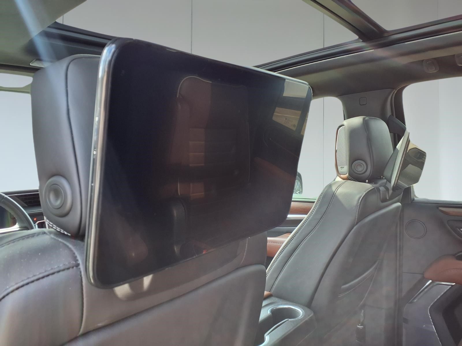 2024 GMC Yukon XL Denali Ultimate White at River Oaks CDJR