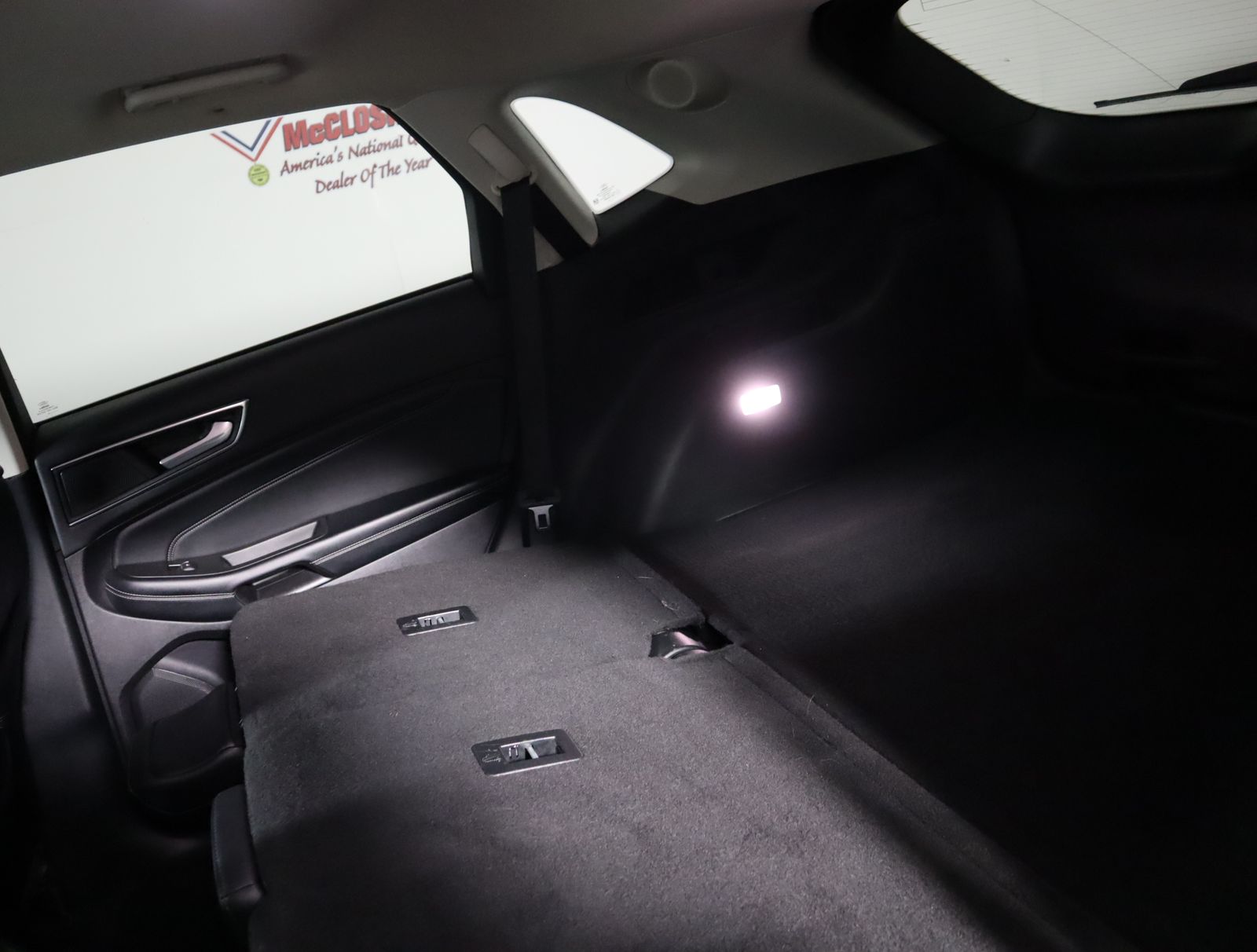 2022 Ford Edge Titanium photo