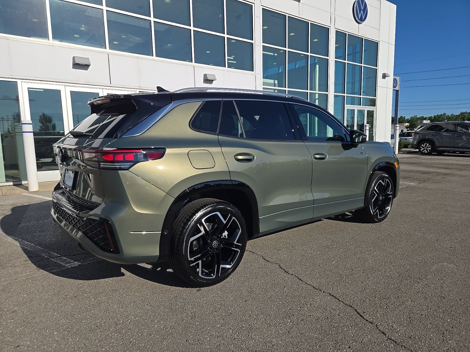 new 2026 Volkswagen Tiguan car, priced at $46,527