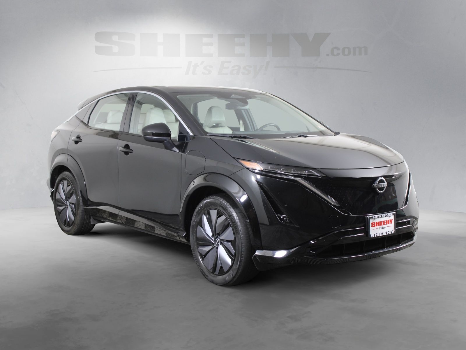 Used 2023 Black Nissan ENGAGE image 2