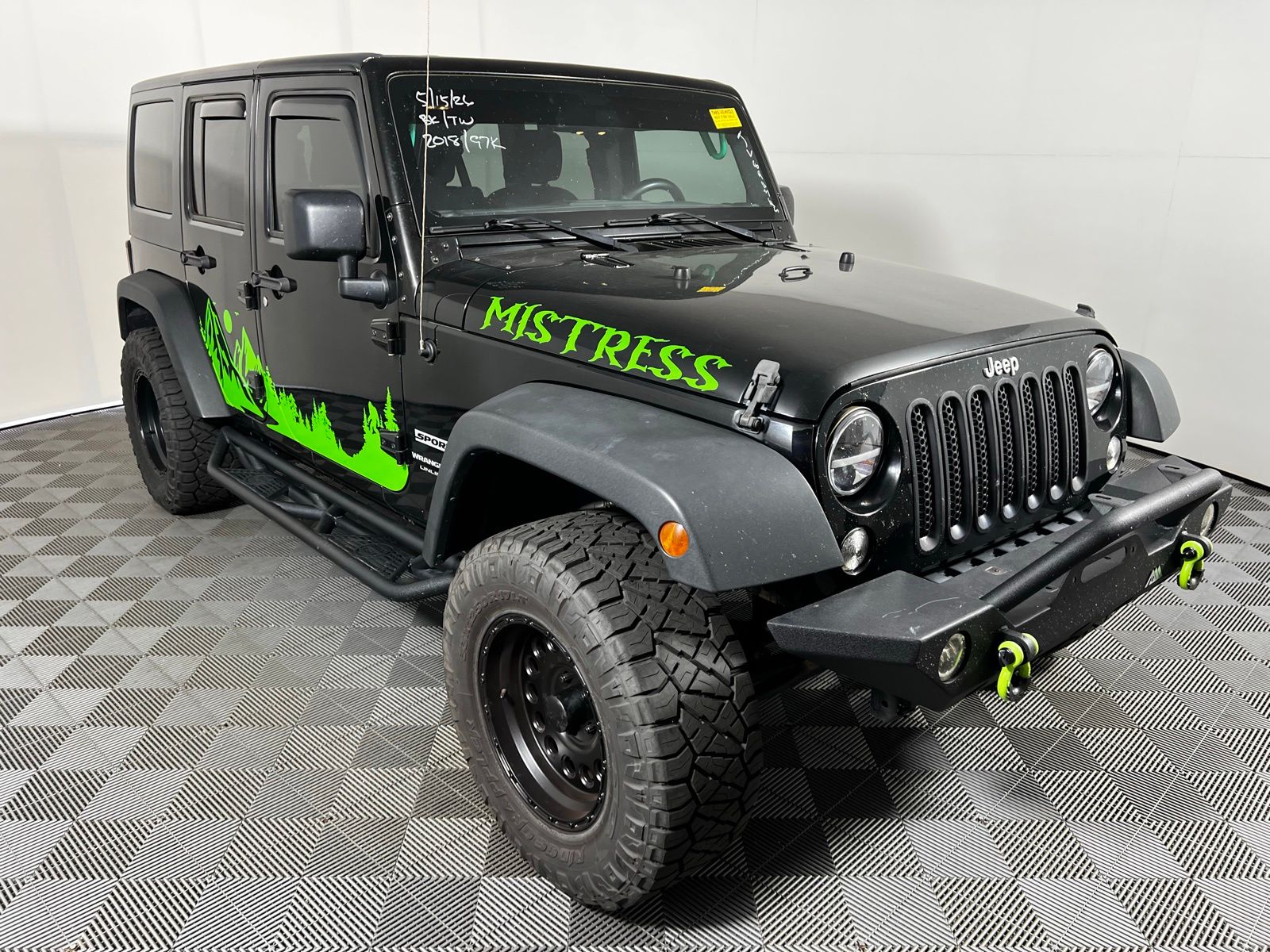Thumbnail: 2018 Jeep Wrangler - 3