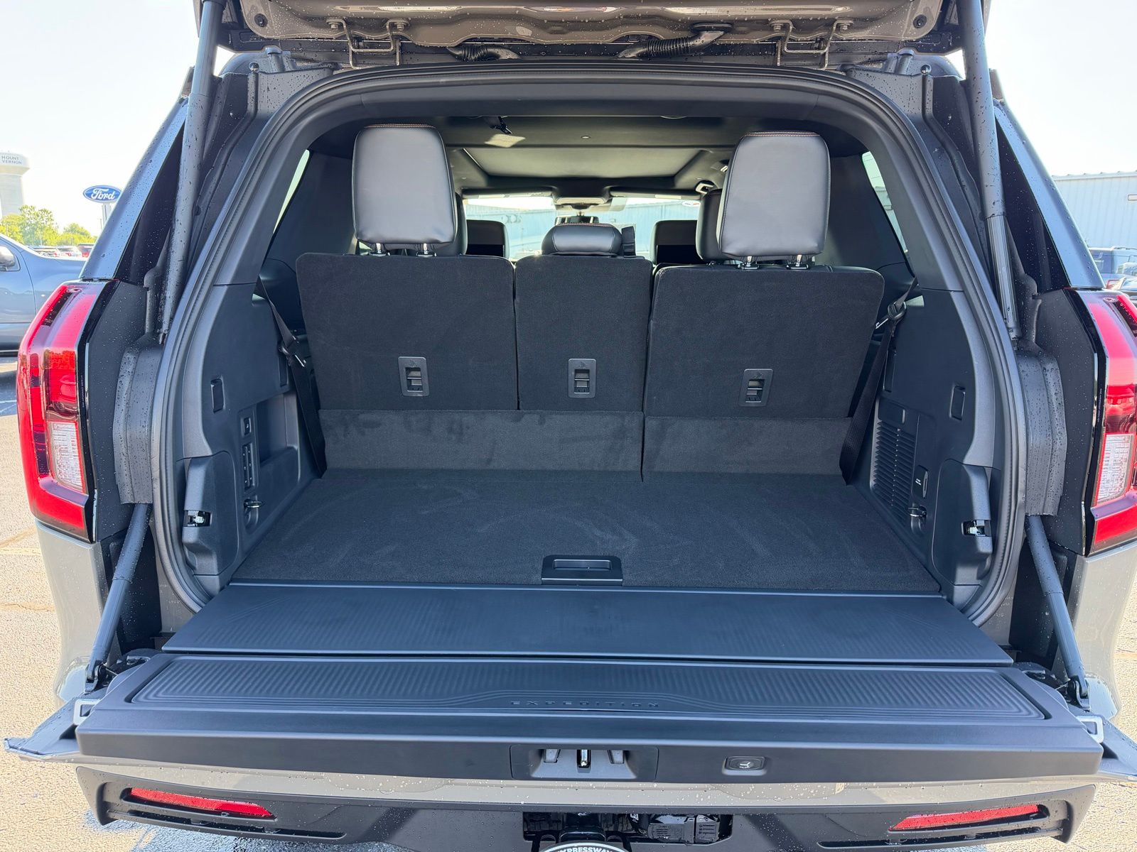 2026 Ford Expedition image 10