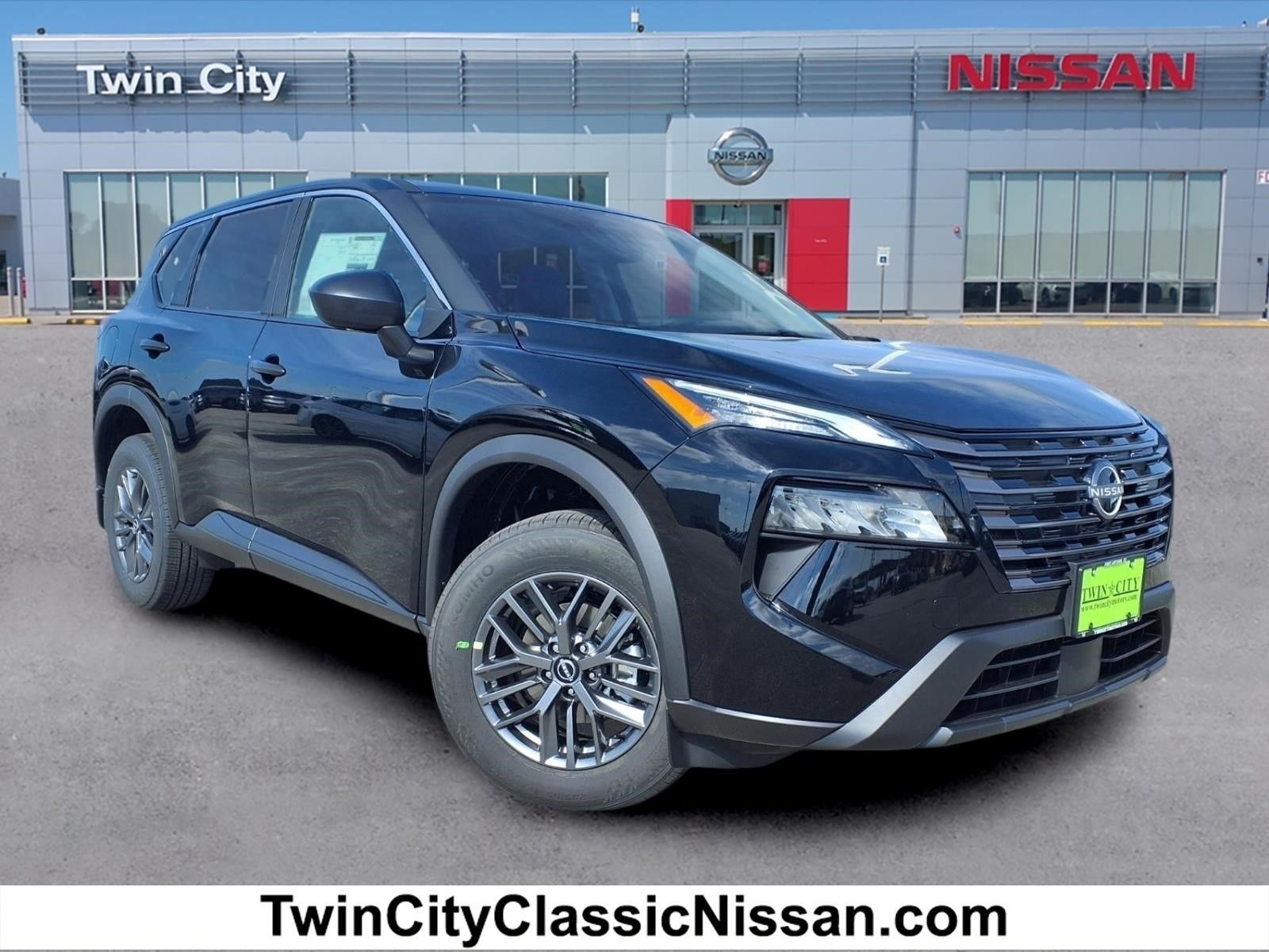 2026 Nissan Rogue S FWD's photo