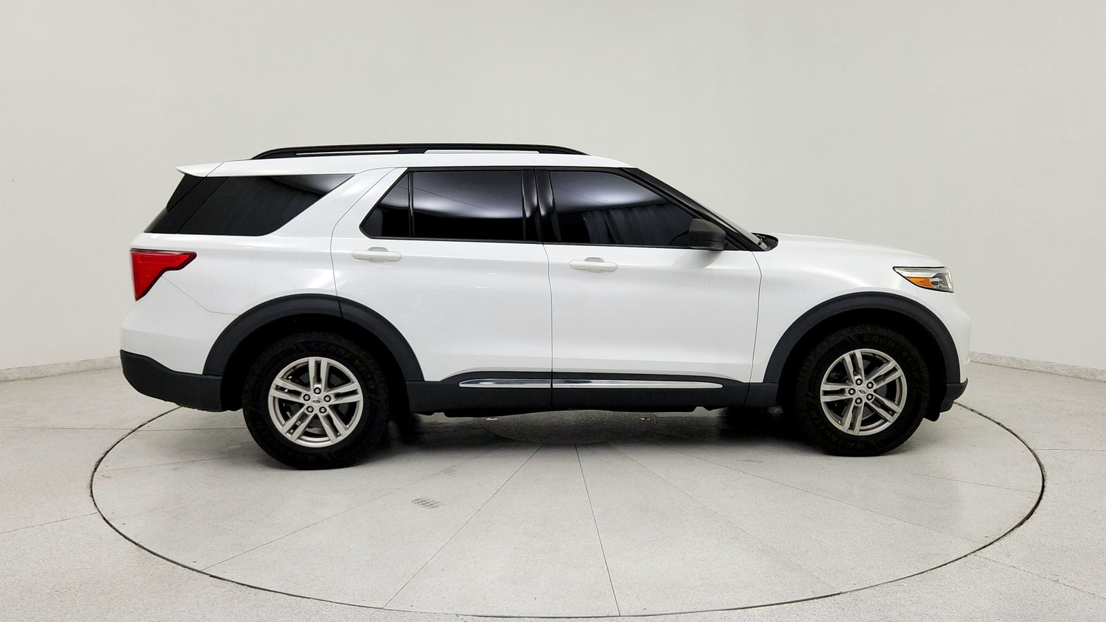 Certified Used 2020 White Ford XLT image 8
