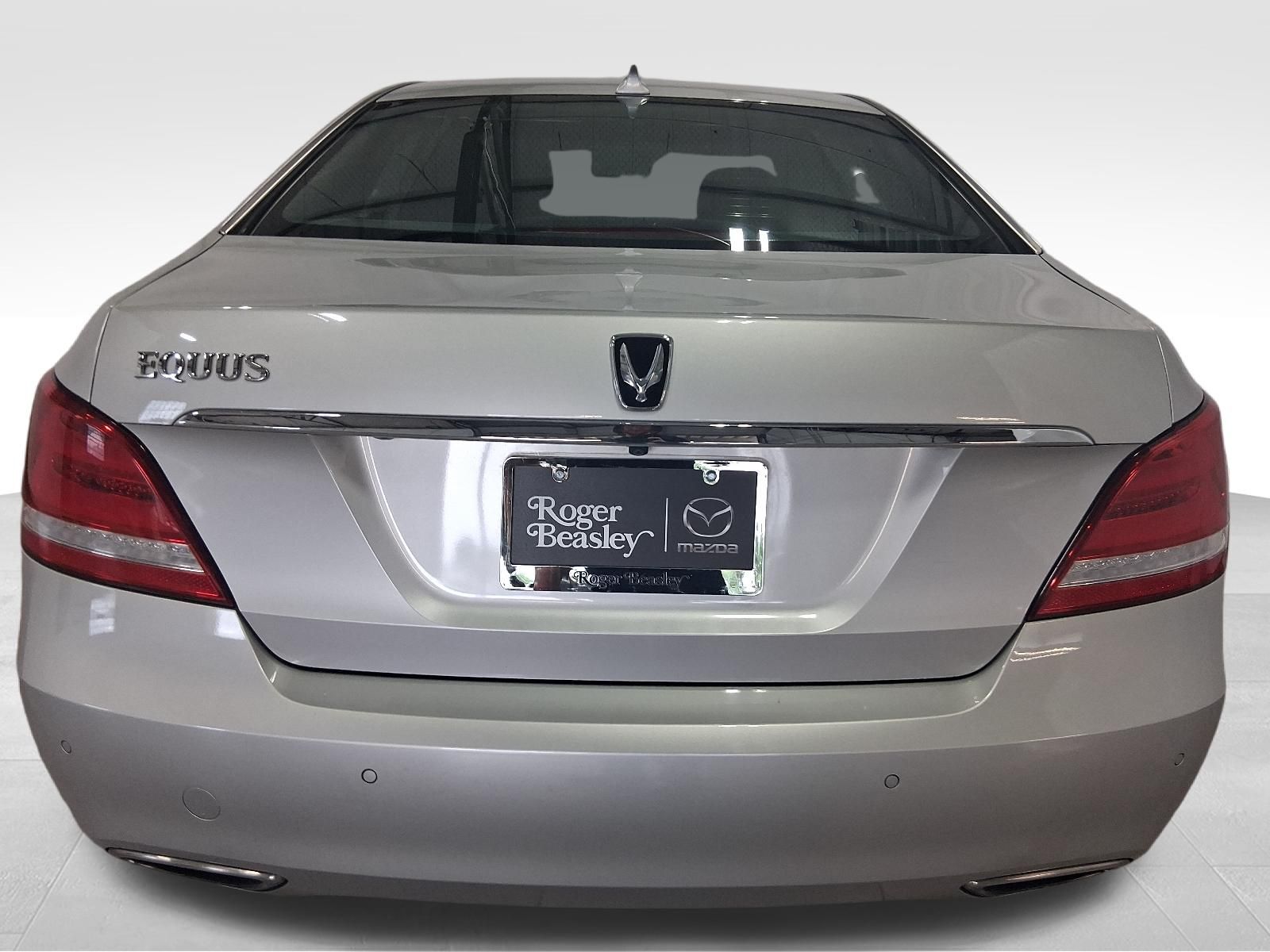 Used Car 2014 Hyundai Equus  Signature For Sale Under $15,000 In Austin, Texas