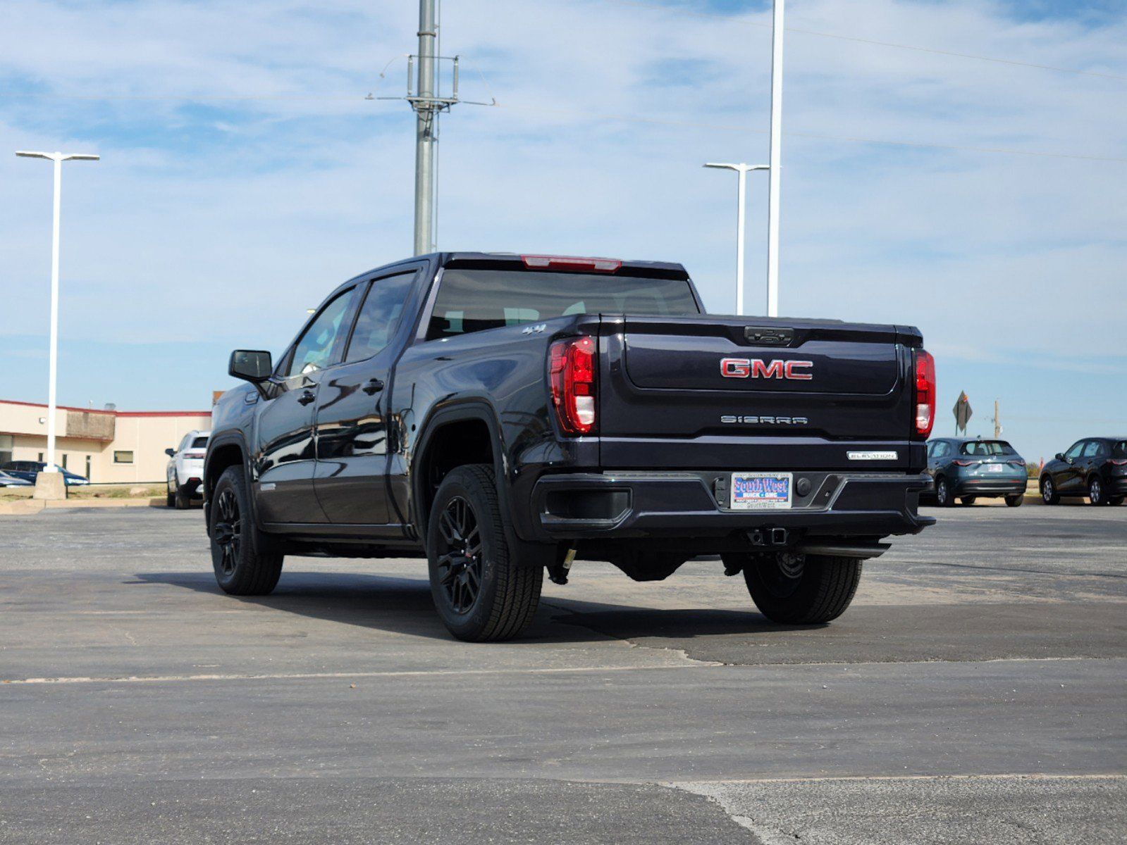 2025 GMC Sierra 1500 Elevation 4