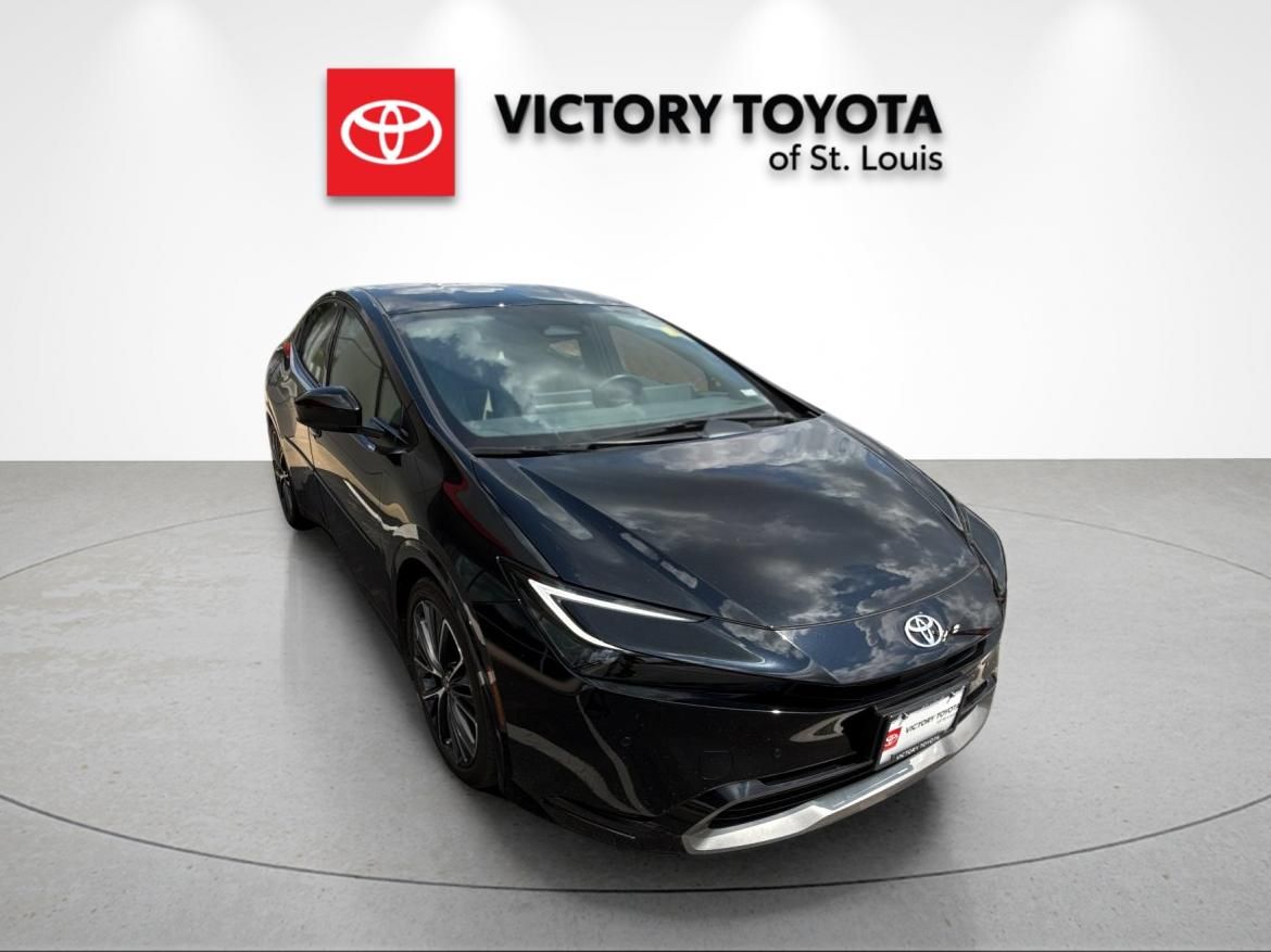 Midnight Black Metallic 2024 Toyota Prius Hatchback Front-Wheel Drive Continuously Variable Transmission