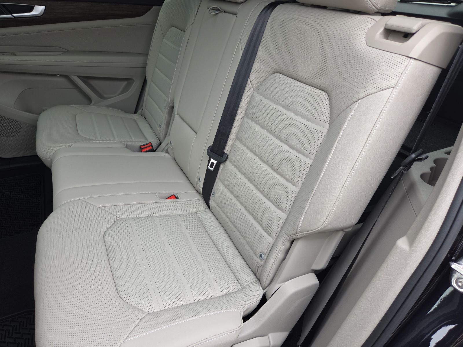 new 2026 Volkswagen Atlas car, priced at $48,793