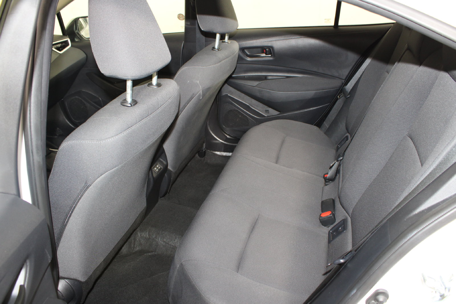 Used 2025 White Toyota LE image 7