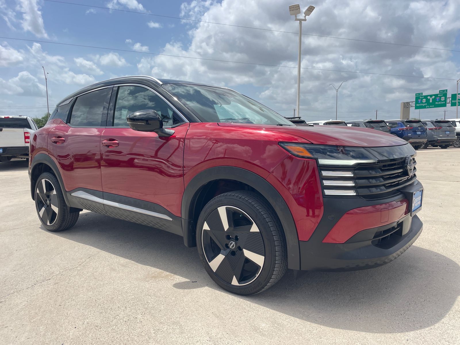 Used 2025 Red Nissan SR image 7