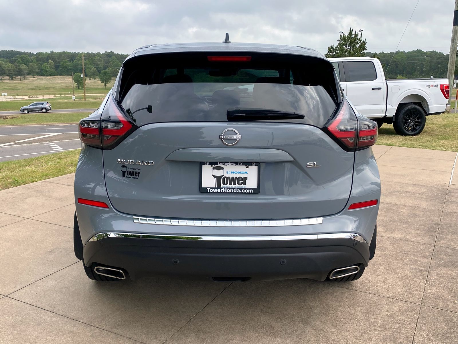 View vehicle photo 5