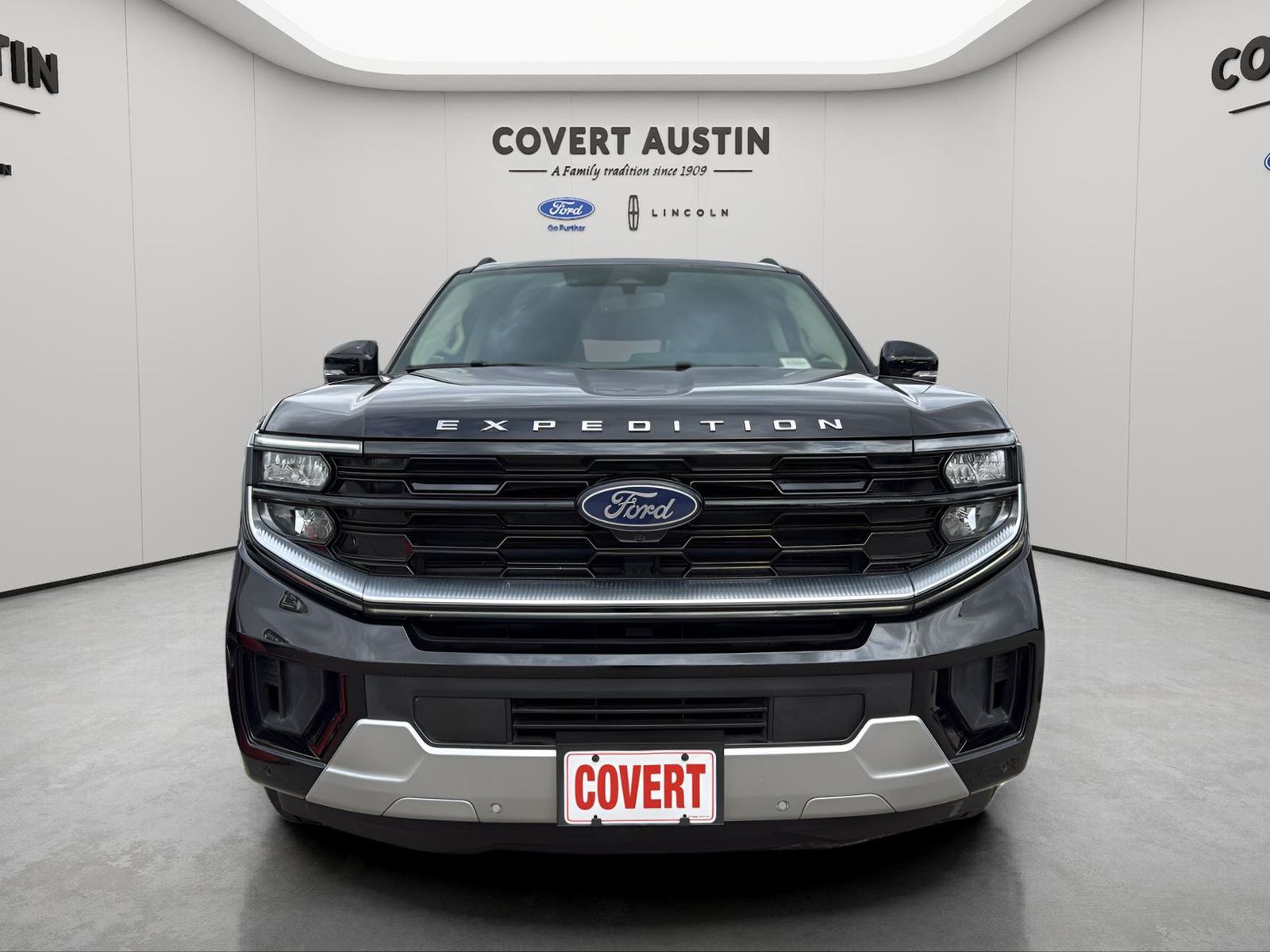 Used Car 2025 Ford Expedition  Platinum For Sale Under $80,000 In Austin, Texas