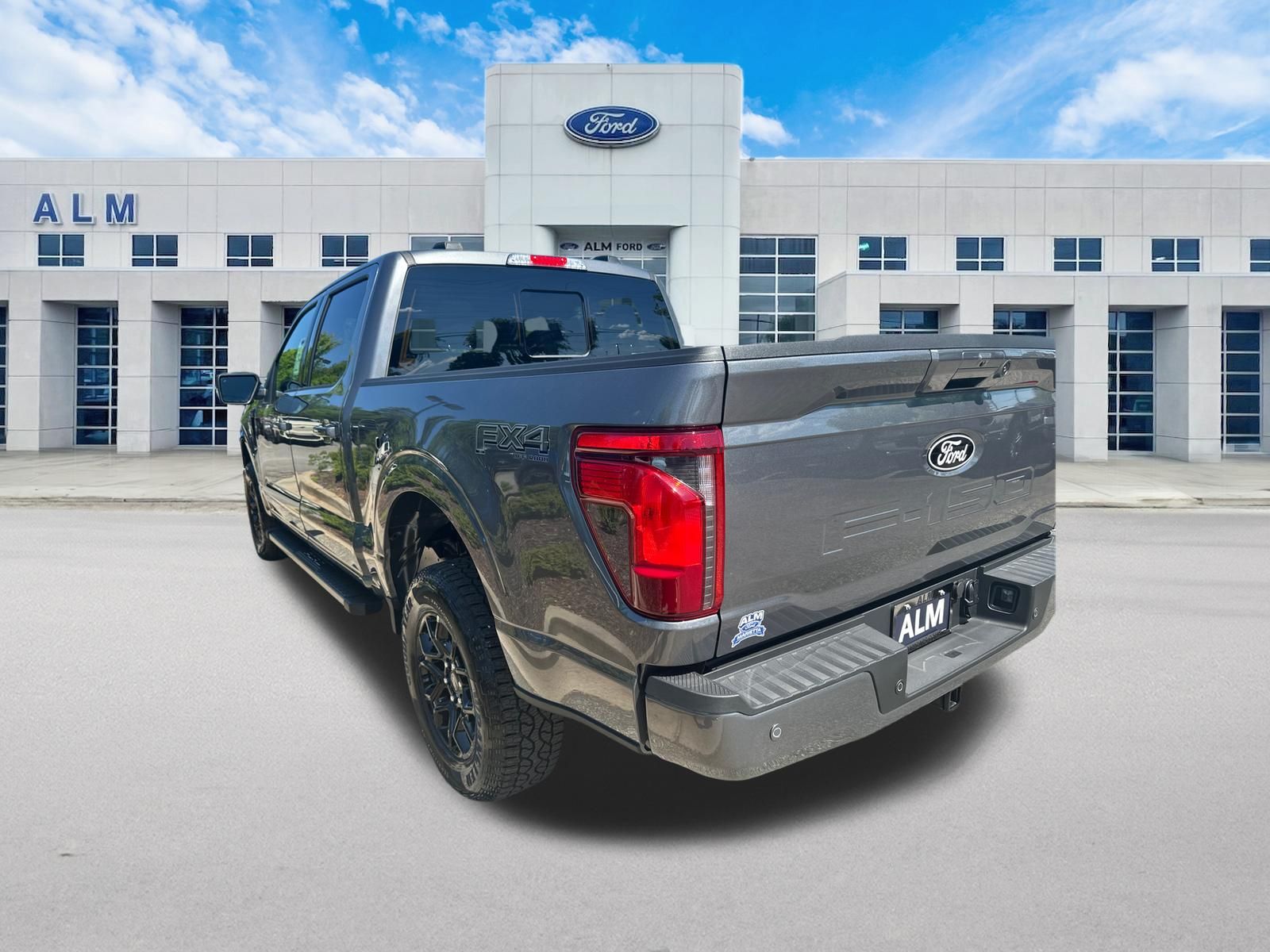 New 2026 Carbonized Gray Metallic Ford XLT image 8