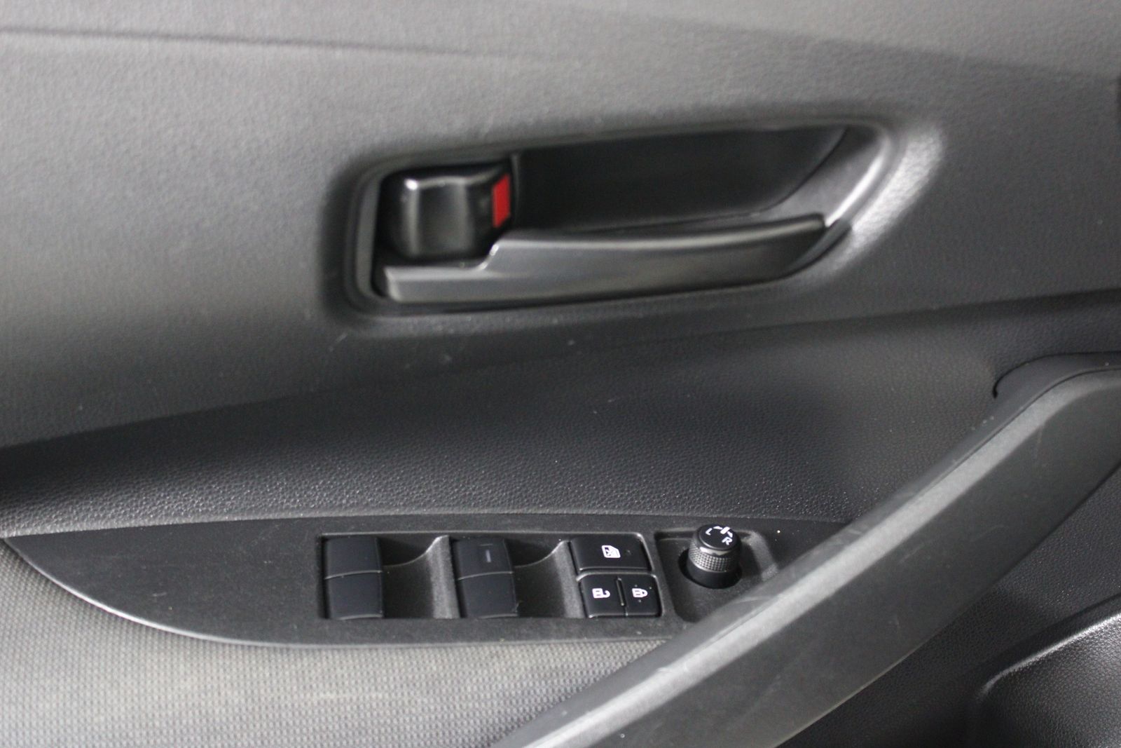 Used 2022 Black Toyota LE image 10