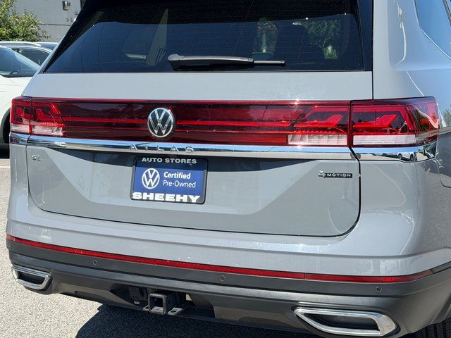 Used 2025 Gray Volkswagen 2.0T SE w/Technology image 15