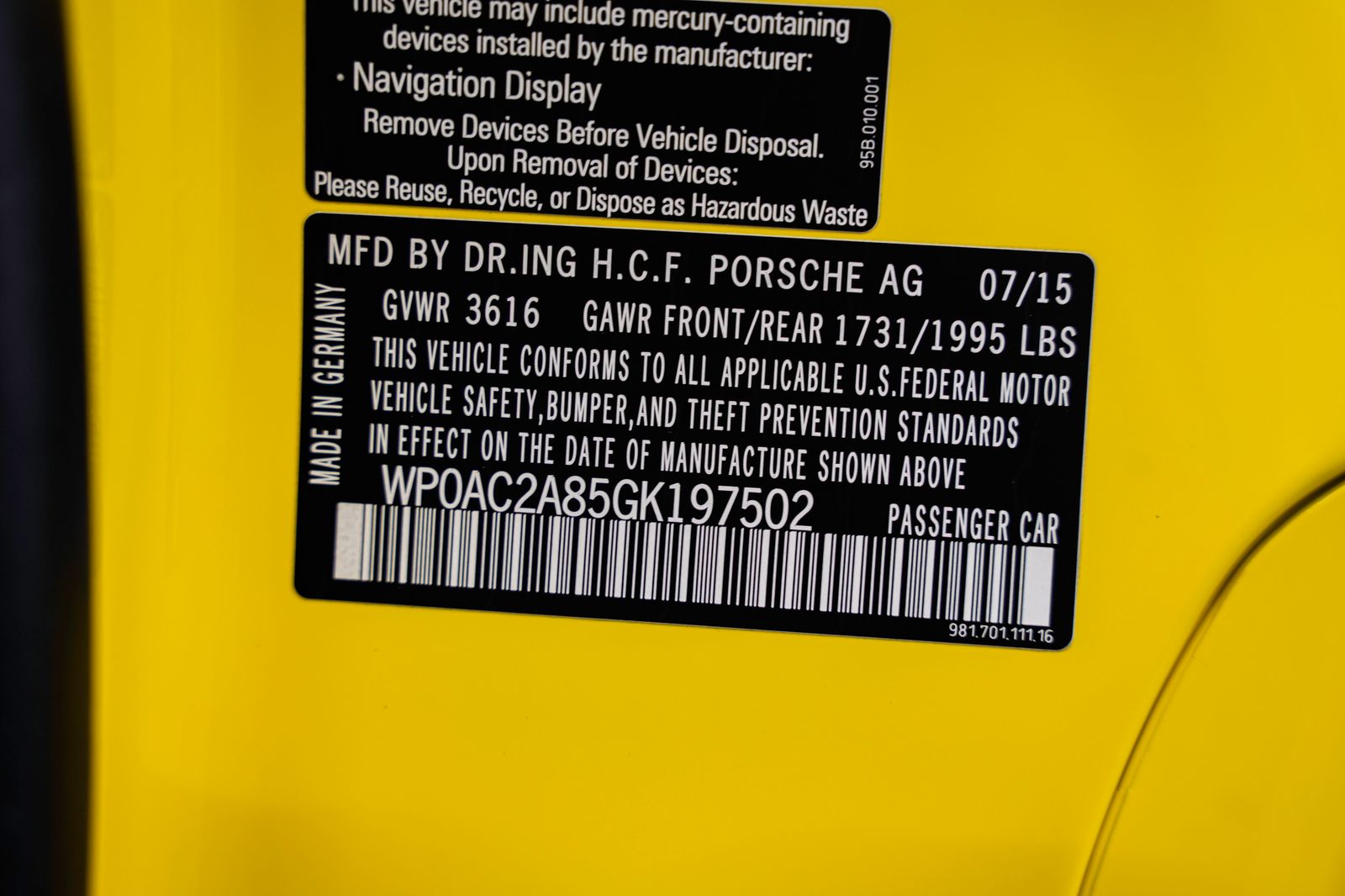 2016 Porsche Cayman GT4 — photo 43