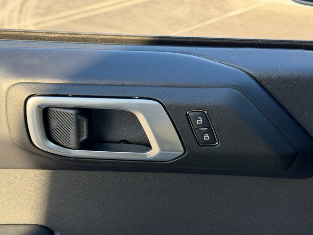 New 2026 Avalanche Gray Ford Outer Banks image 35