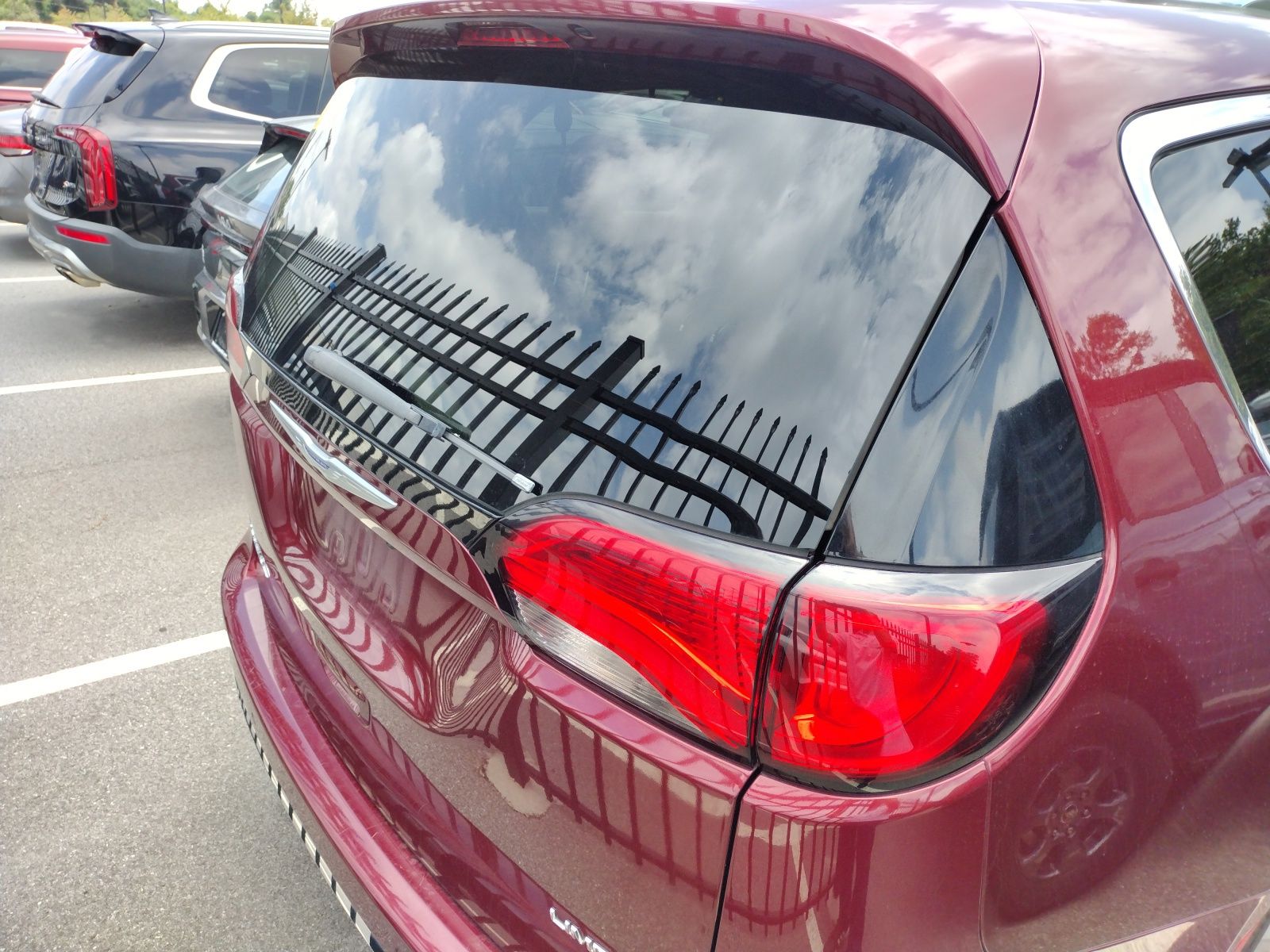 Used 2020 Chrysler Pacifica Van