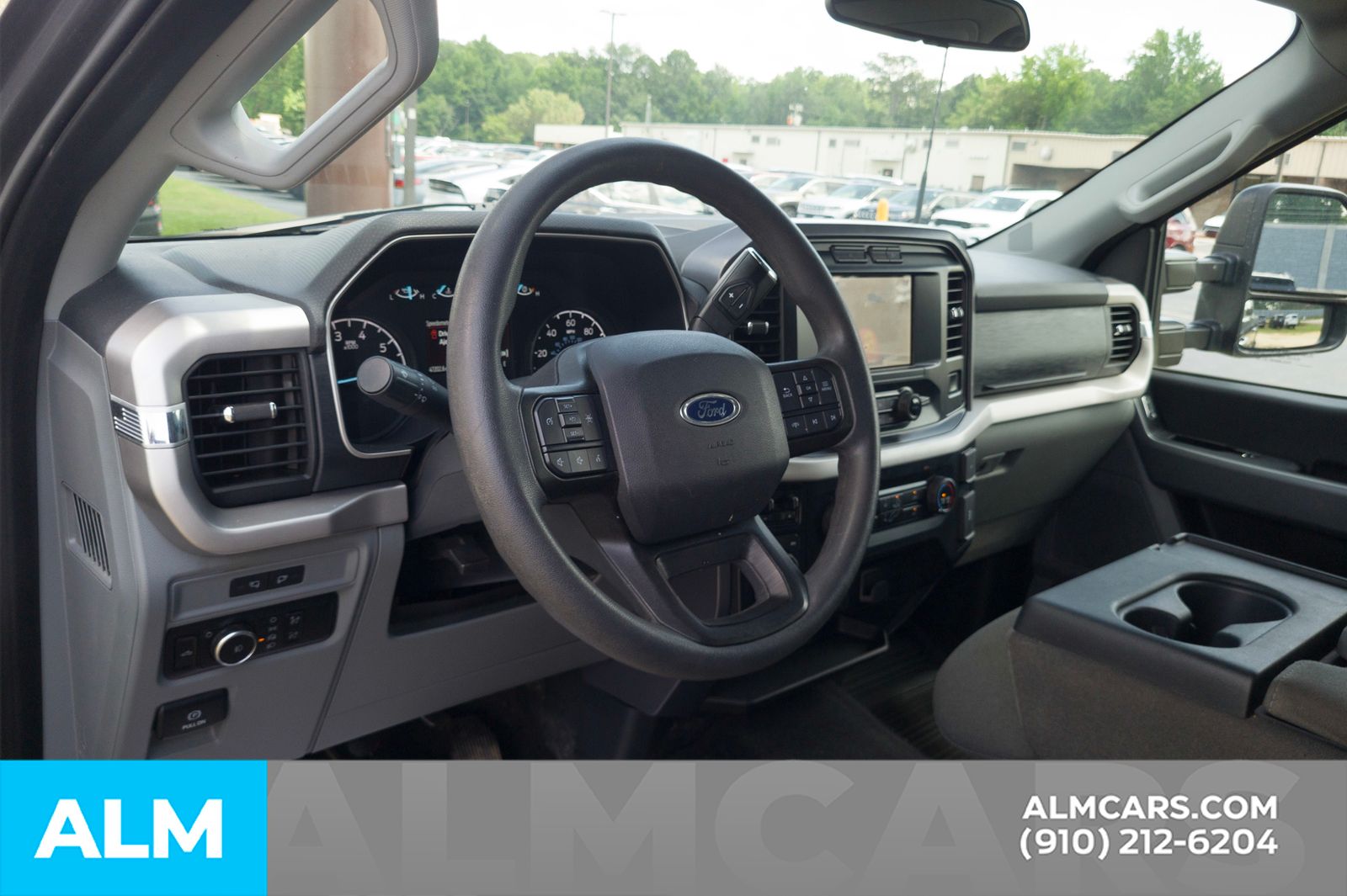 Used 2023  Ford XLT image 16
