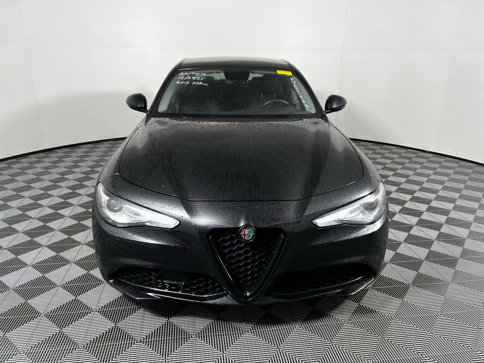 Thumbnail: 2017 Alfa Romeo Giulia - 2