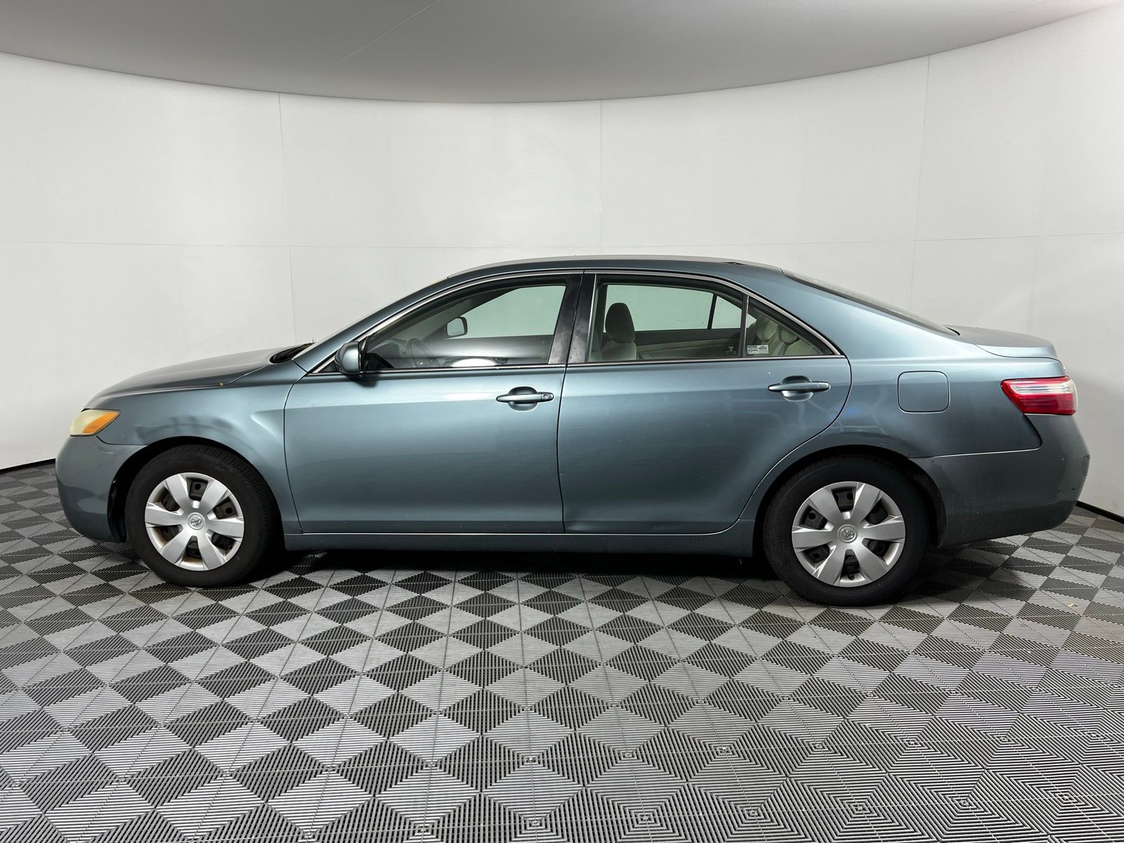 Thumbnail: 2009 Toyota Camry - 8
