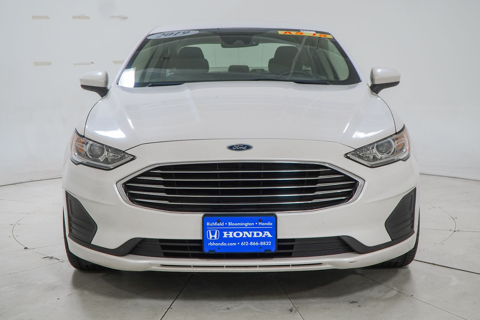 Used 2019 Ford Fusion SE with VIN 3FA6P0HD2KR133736 for sale in Richfield, Minnesota