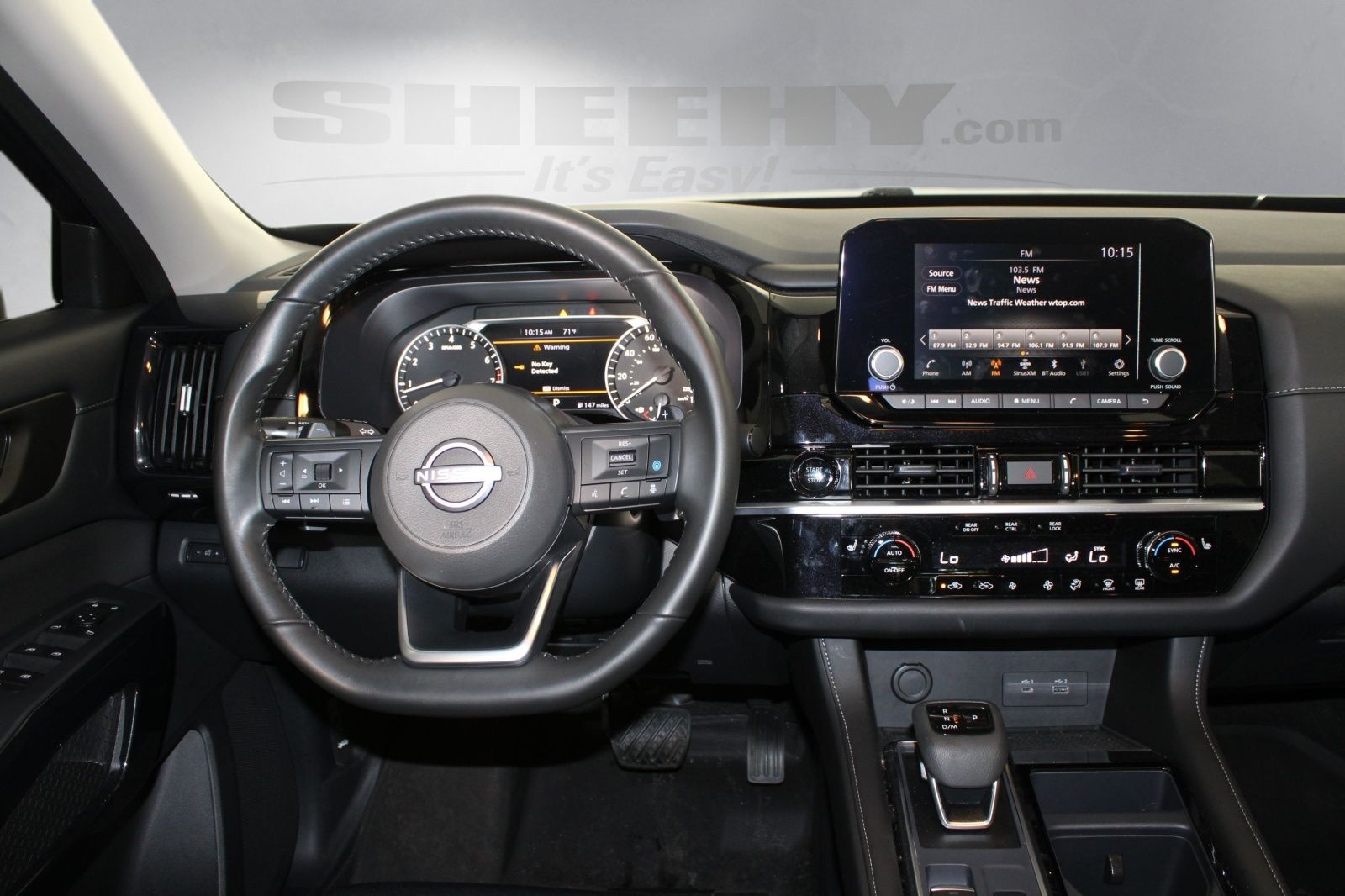 Used 2025 Blue Nissan SV image 3