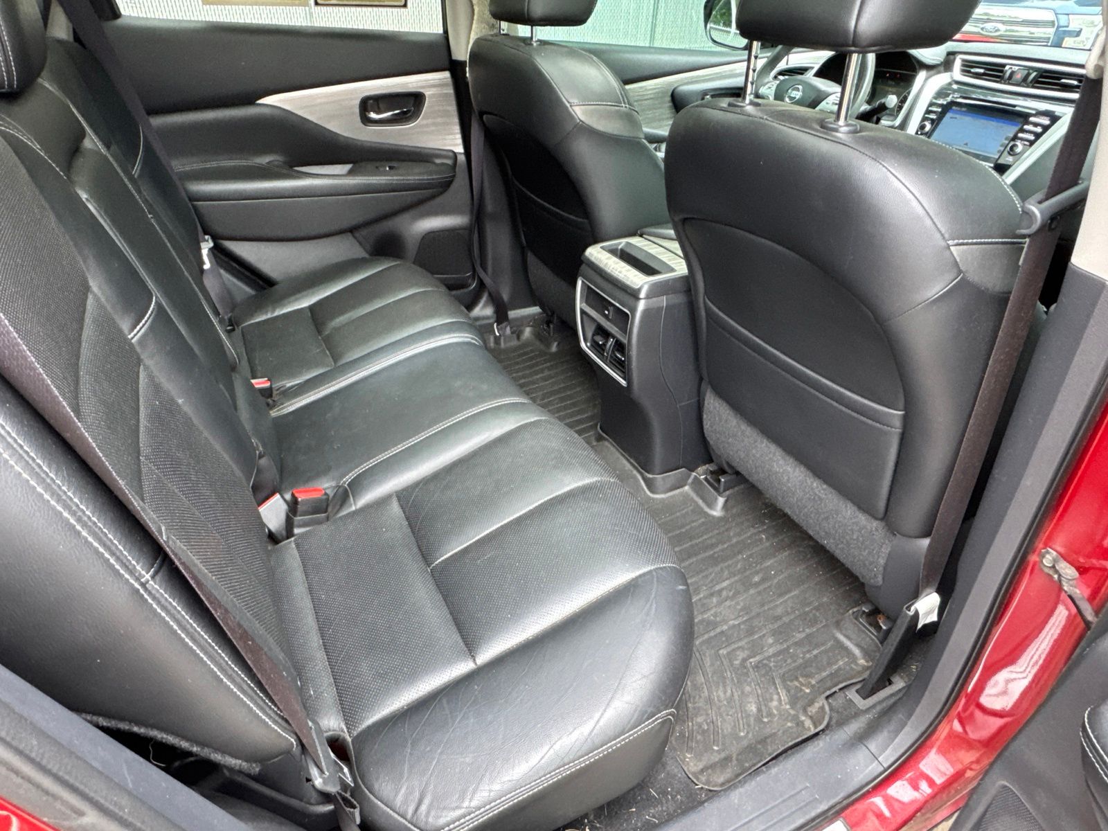 Used 2015 Cayenne Red Nissan SL image 25