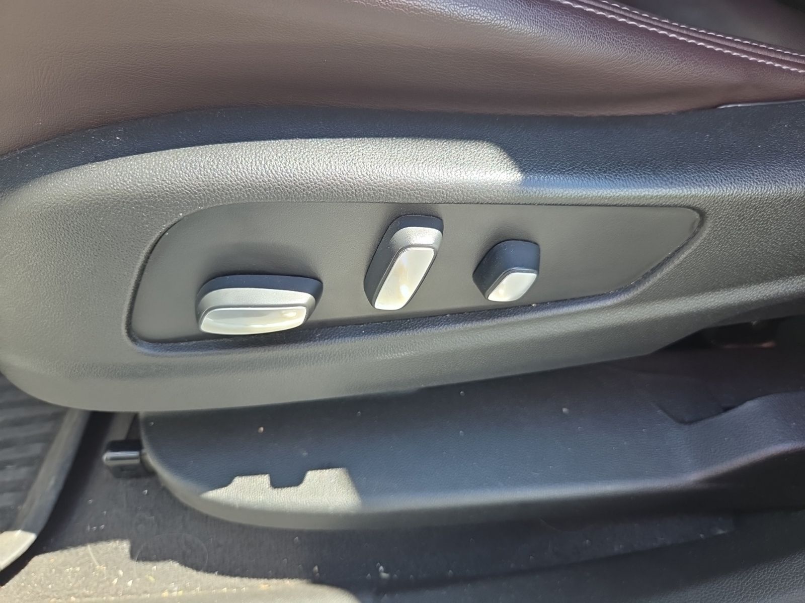 used 2020 Cadillac XT6 car, priced at $20,342