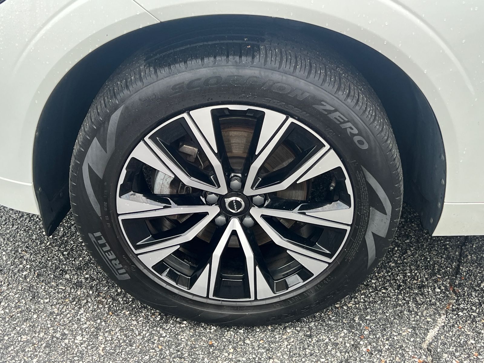 2024 Volvo XC60 Core - Photo 12