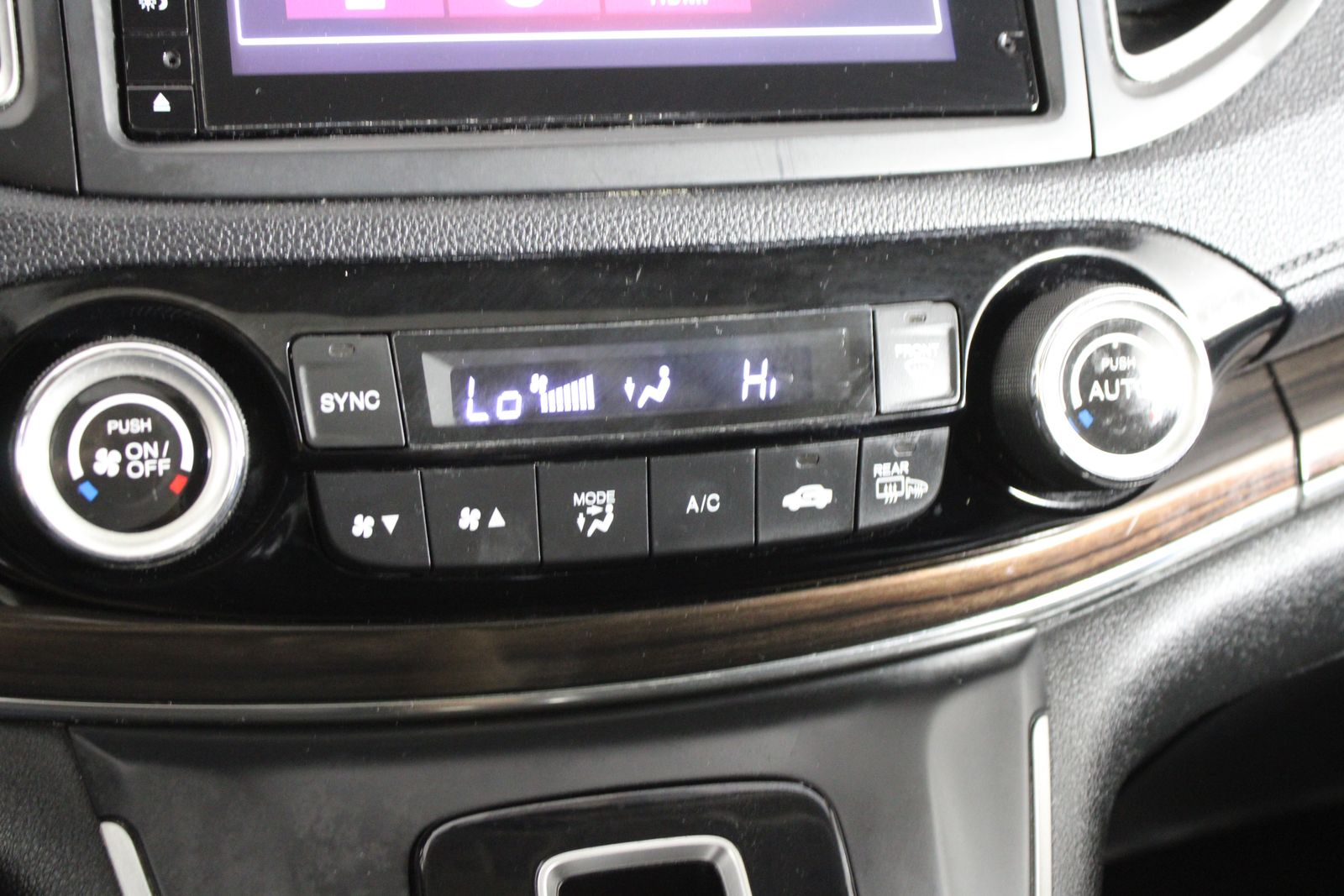 Used 2015  Honda EX-L image 33