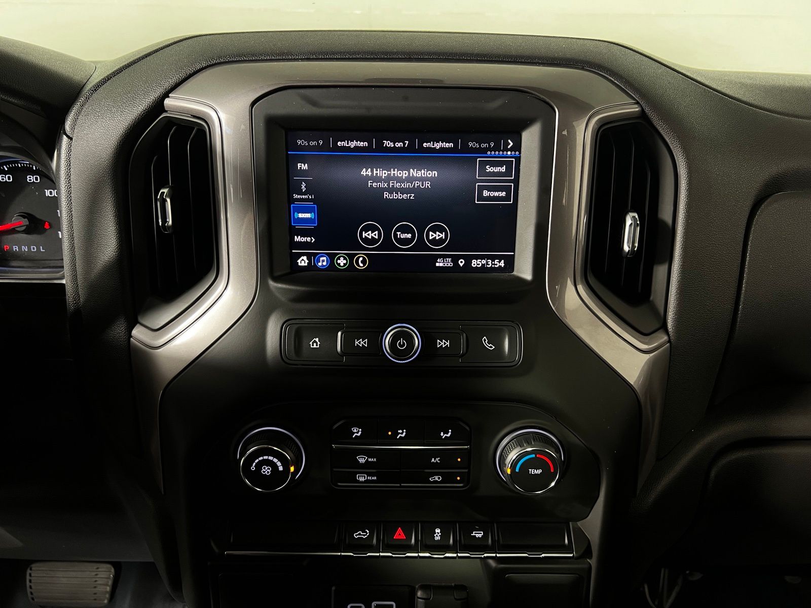 Thumbnail: 2021 Chevrolet Silverado 1500 - 17
