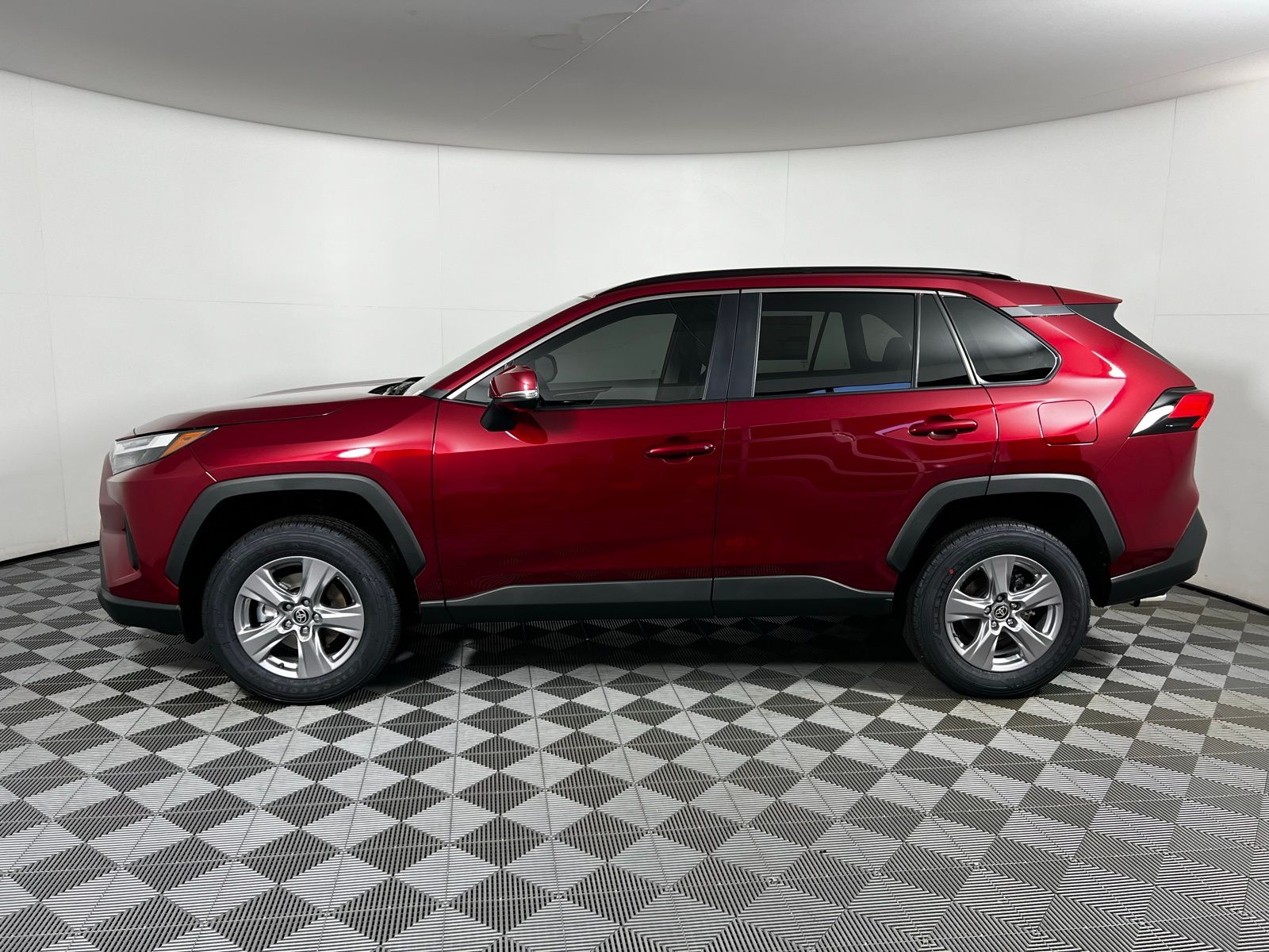 Thumbnail: 2025 Toyota RAV4 - 8
