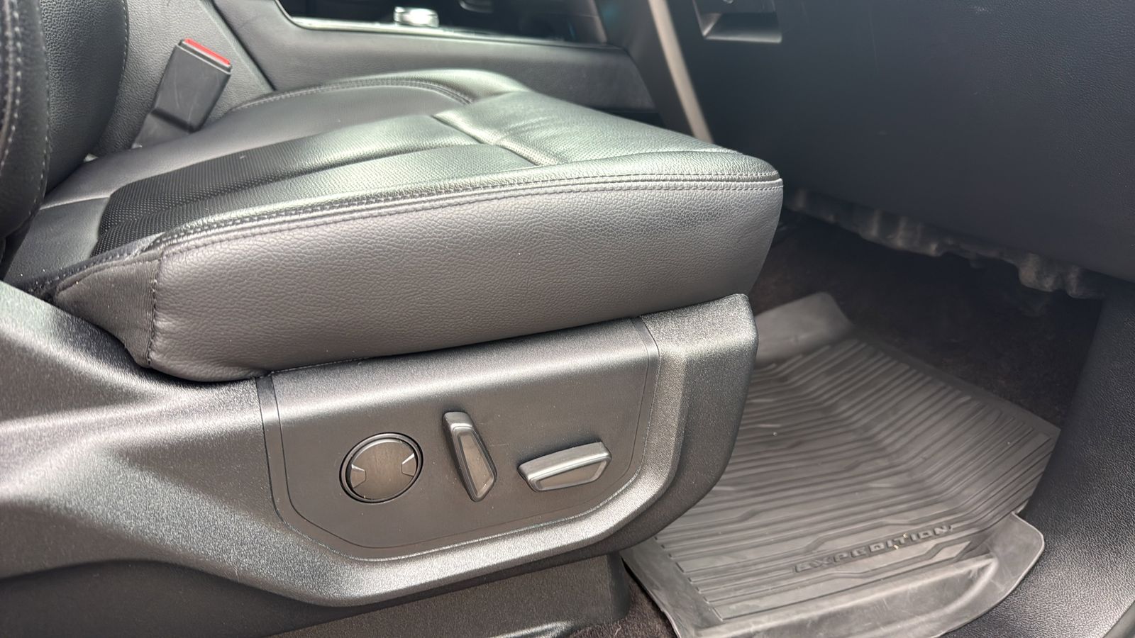 Used Car 2021 Ford Expedition  Xlt For Sale Under $50,000 In Austin, Texas