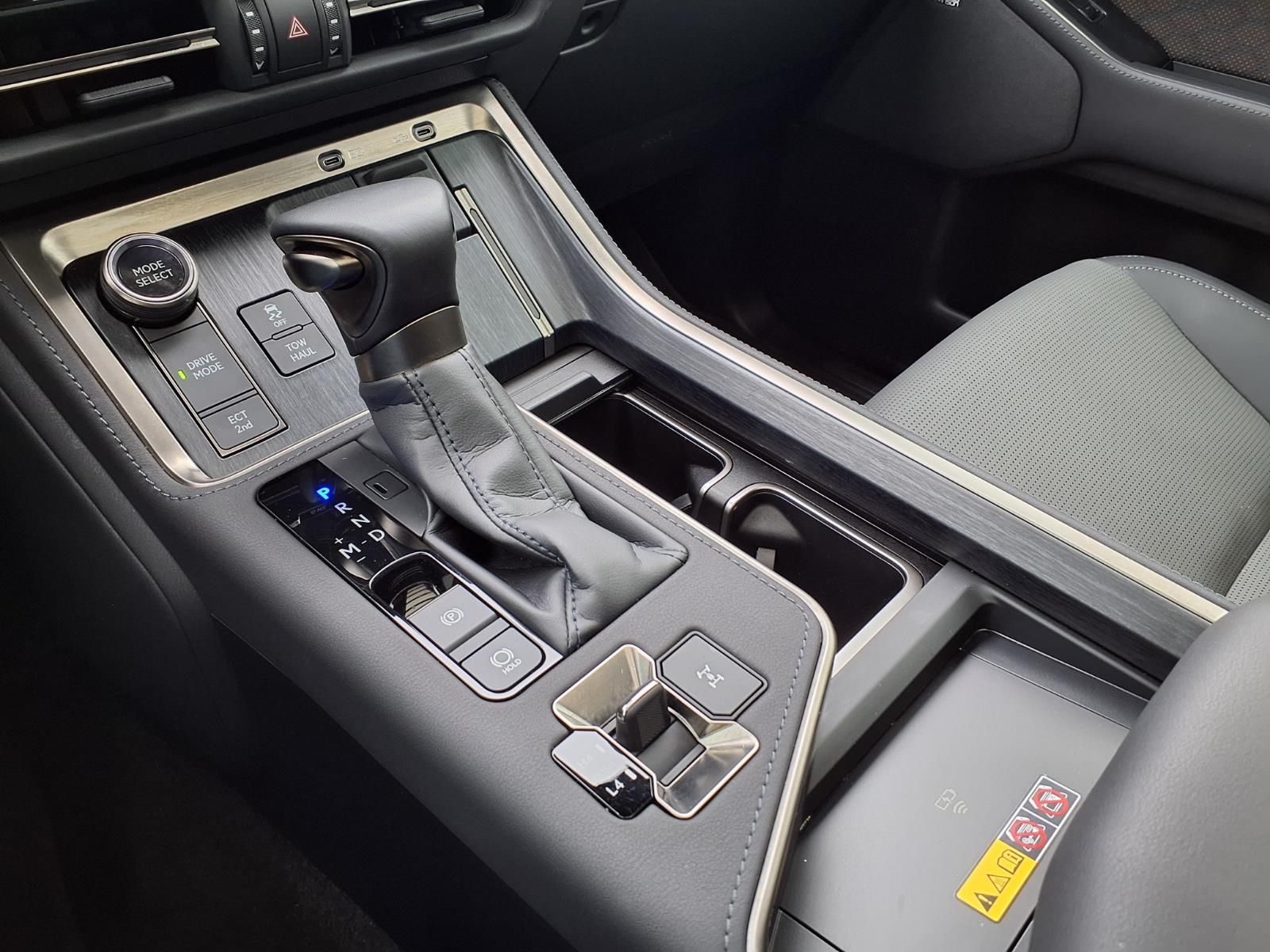 2025 Lexus GX 550 Luxury+ Silver at Gullo Toyota