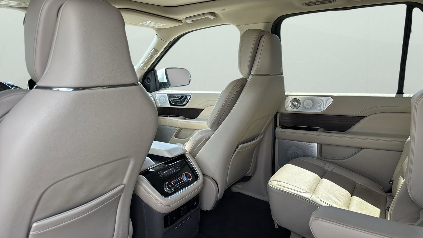 Used Car 2021 Lincoln Navigator  Reserve For Sale Under $50,000 In Austin, Texas