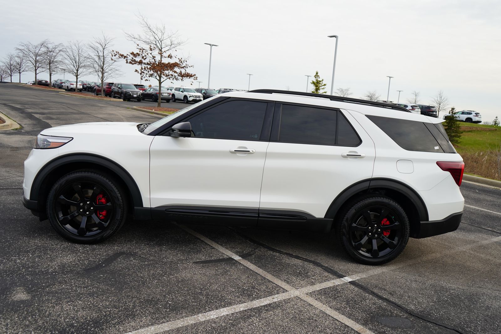 2021 Ford Explorer ST 4