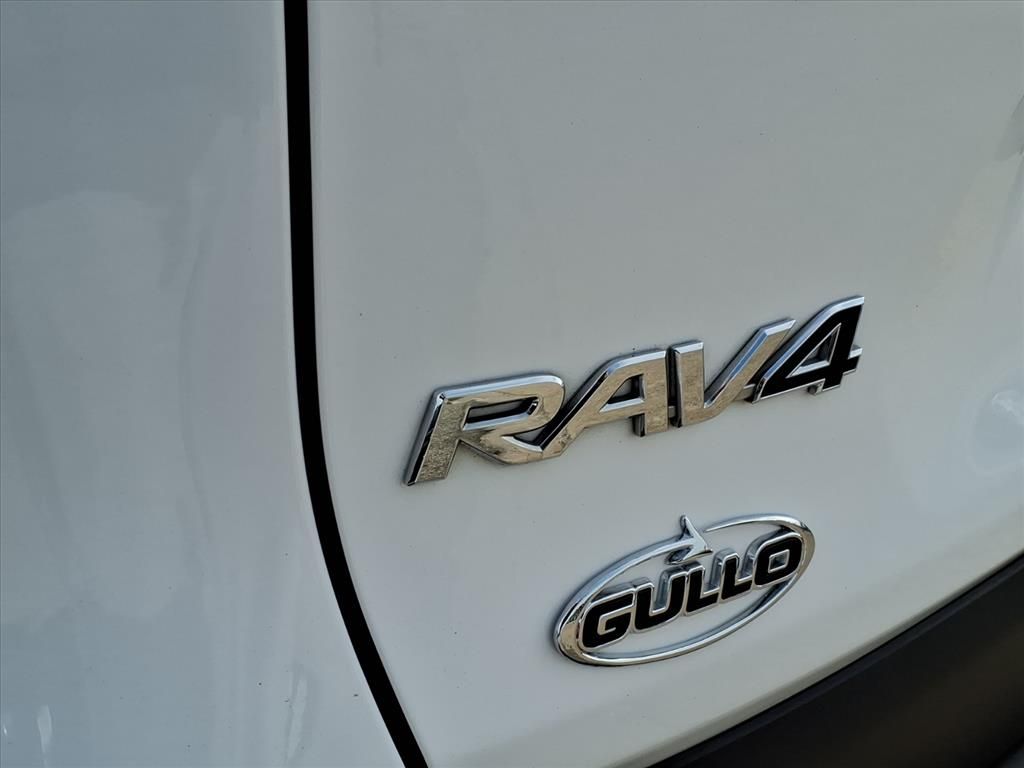 2025 Toyota RAV4 LE - 10
