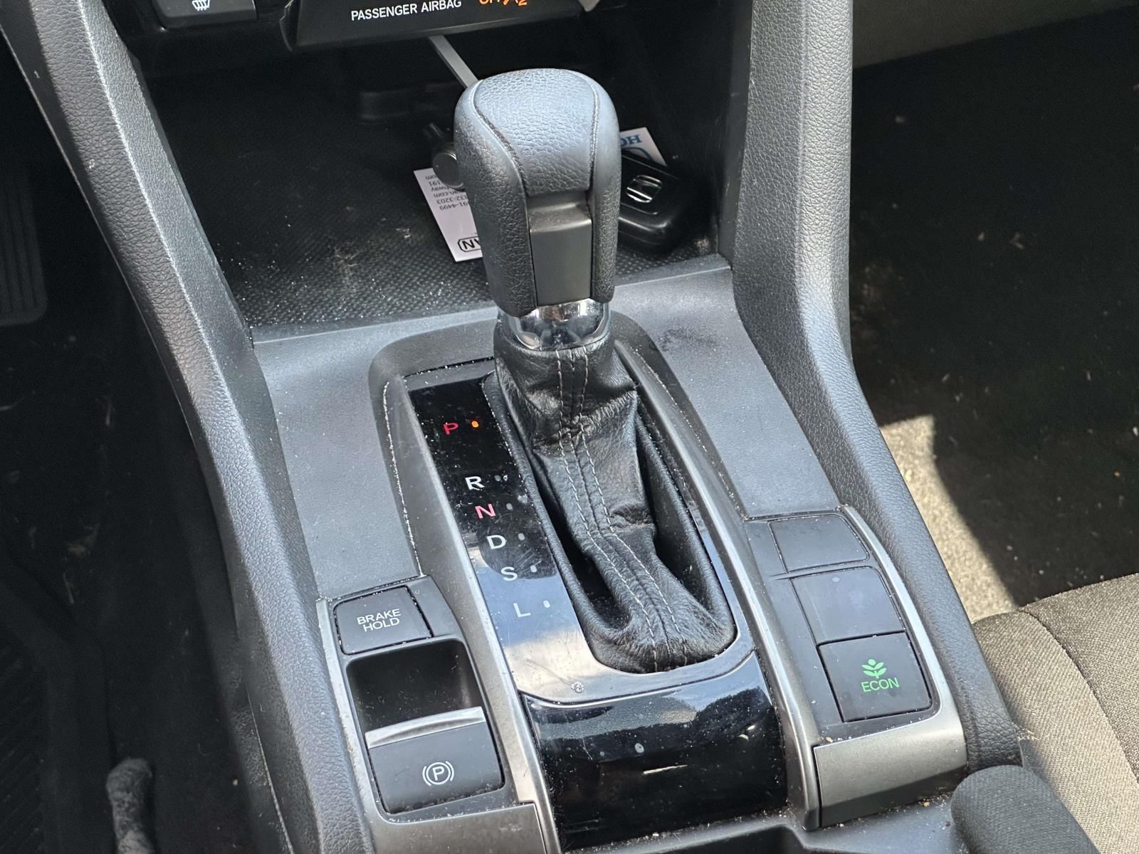 Used 2018  Honda EX image 21